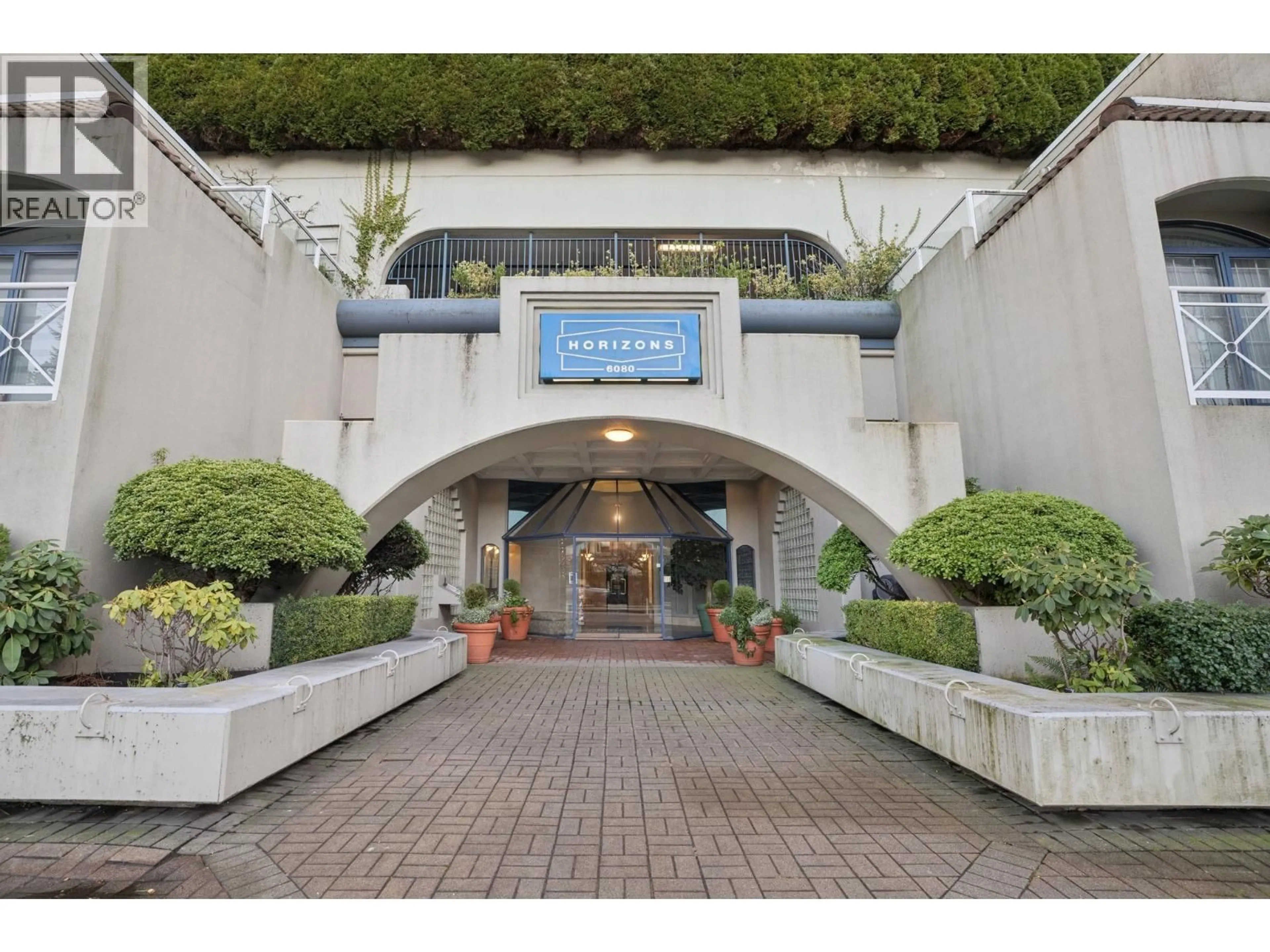 Indoor foyer for 801 - 6080 MINORU BOULEVARD, Richmond British Columbia V6Y4A7