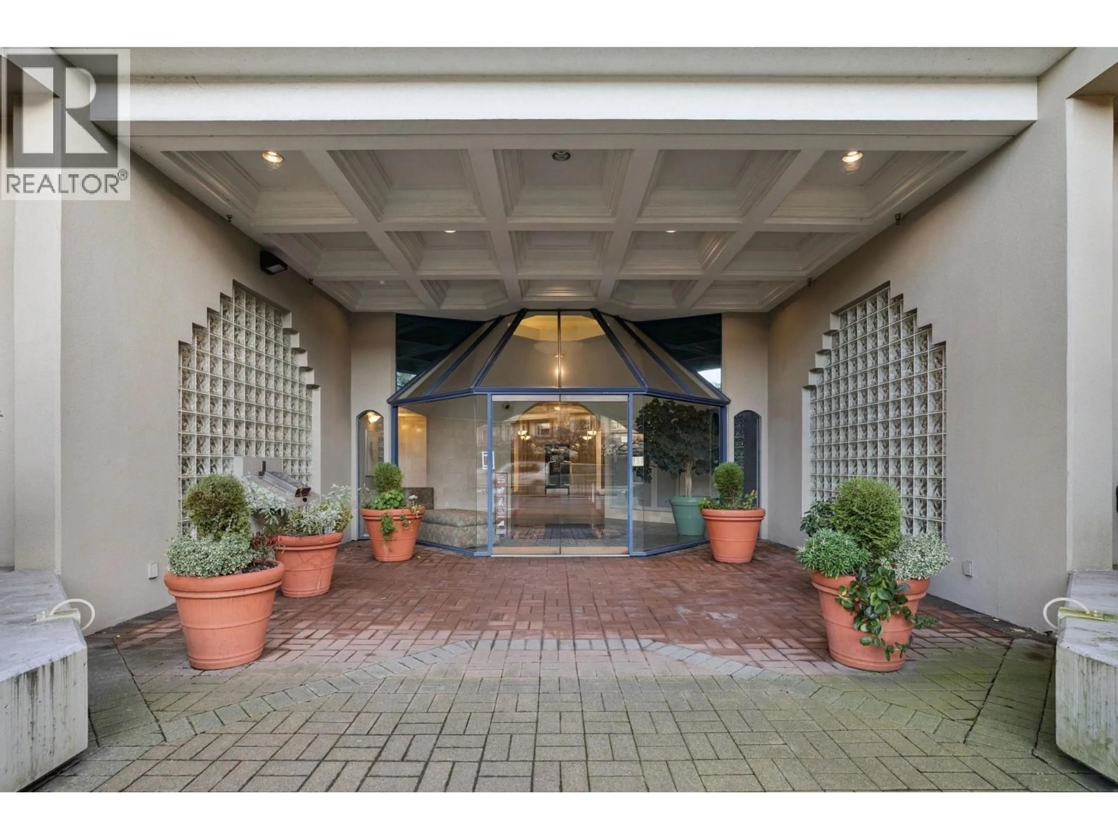 Indoor foyer for 801 - 6080 MINORU BOULEVARD, Richmond British Columbia V6Y4A7