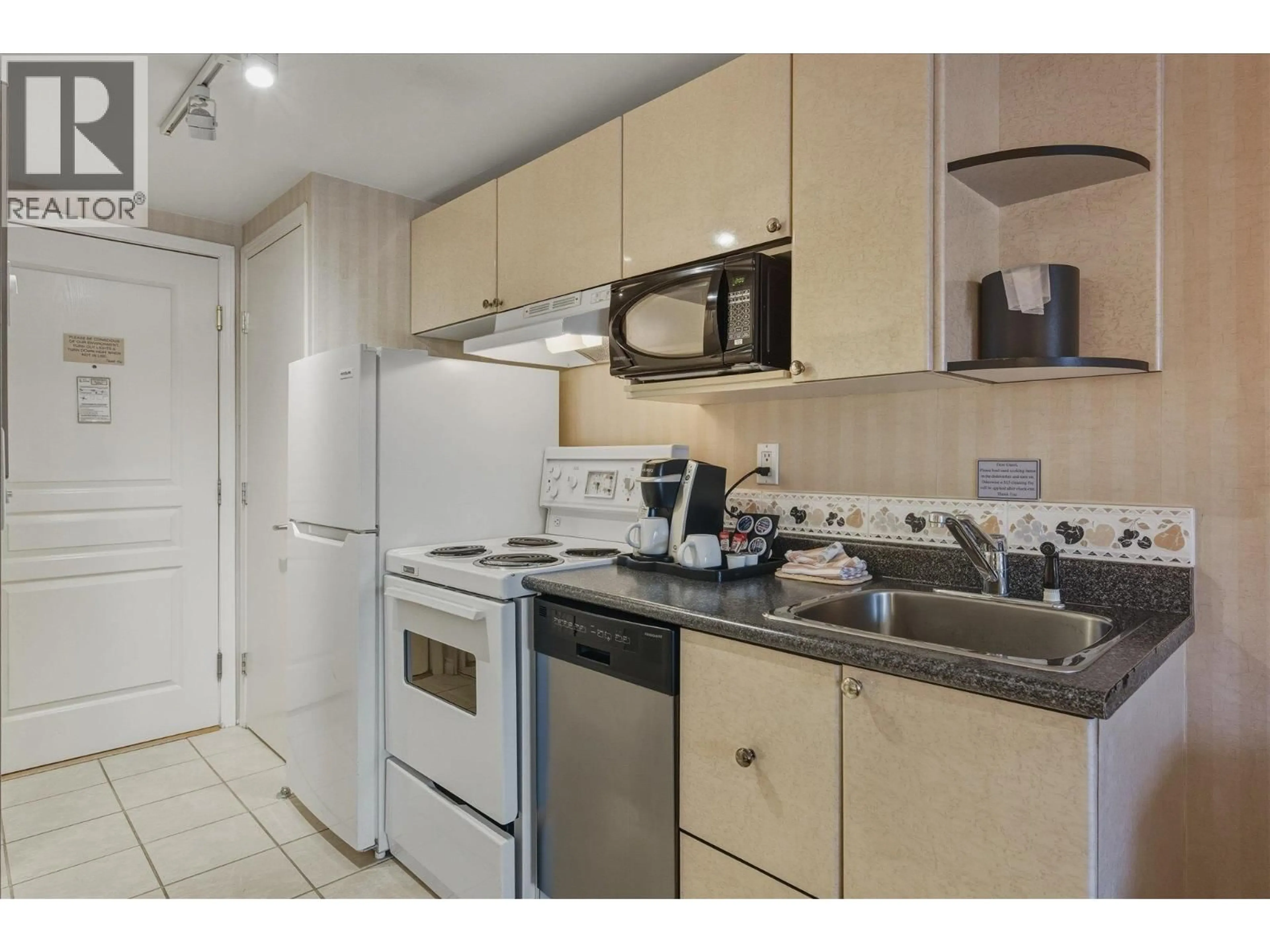 Standard kitchen, unknown for 203 - 4319 MAIN STREET, Whistler British Columbia V8E1B1