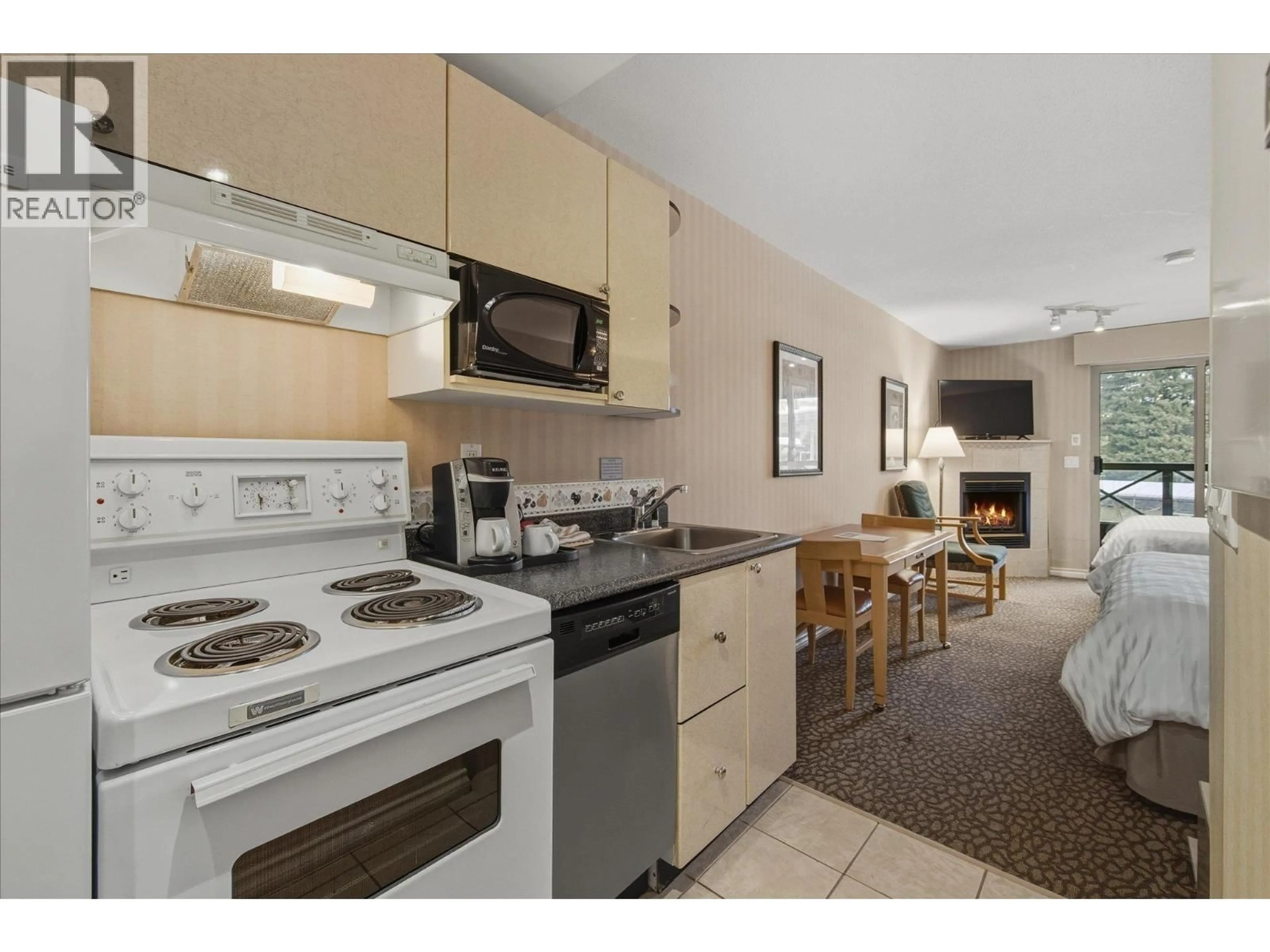 Standard kitchen, unknown for 203 - 4319 MAIN STREET, Whistler British Columbia V8E1B1