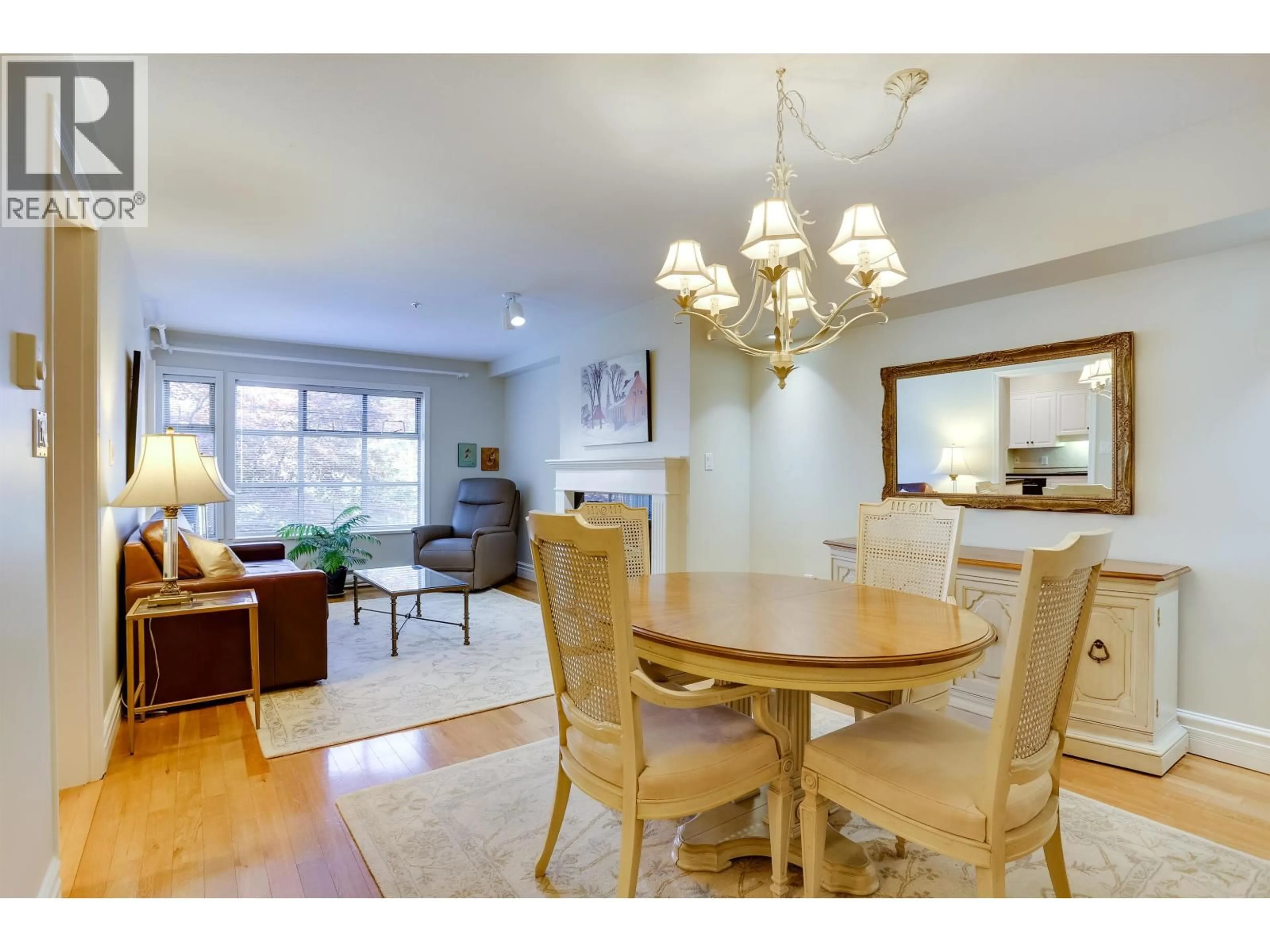 Dining room, wood/laminate floor for 205 - 1118 55TH STREET, Delta British Columbia V4M3J8