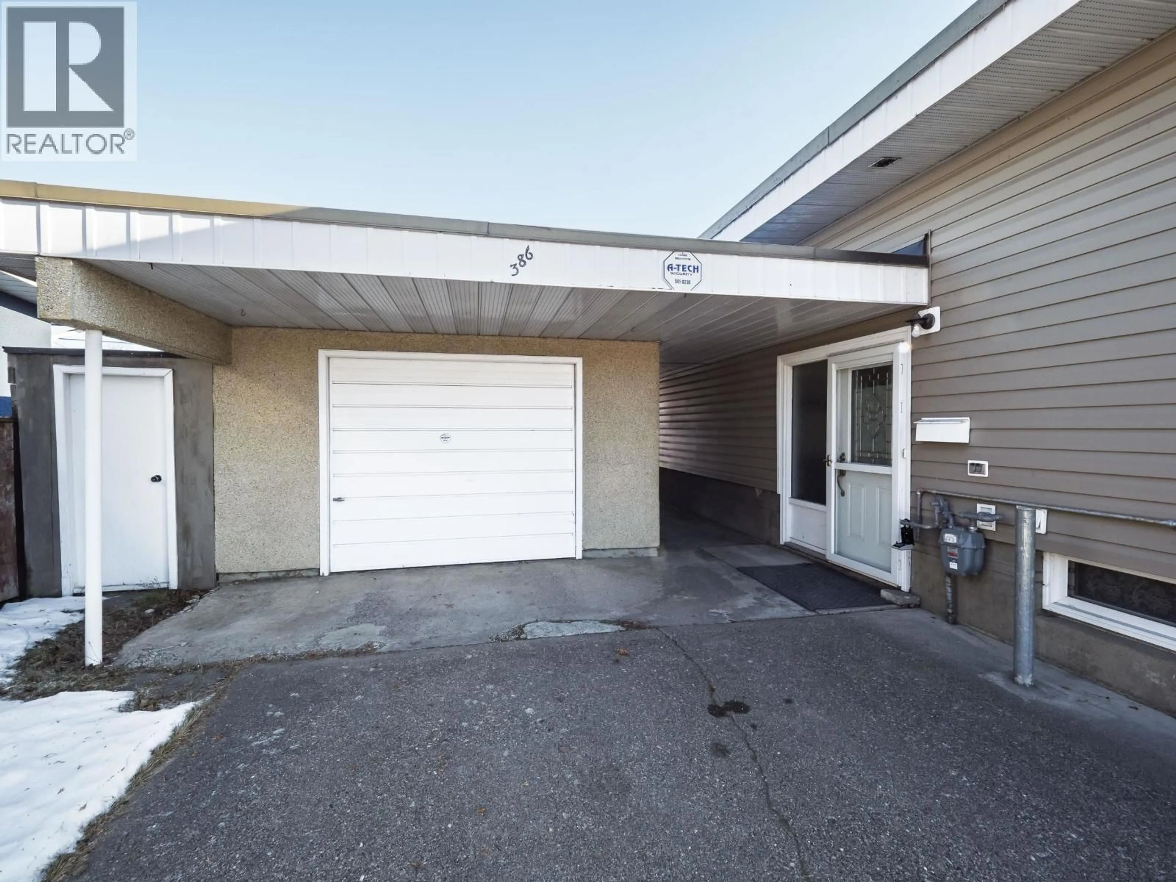 Indoor garage for 386 CENTRAL STREET, Prince George British Columbia V2M3B6