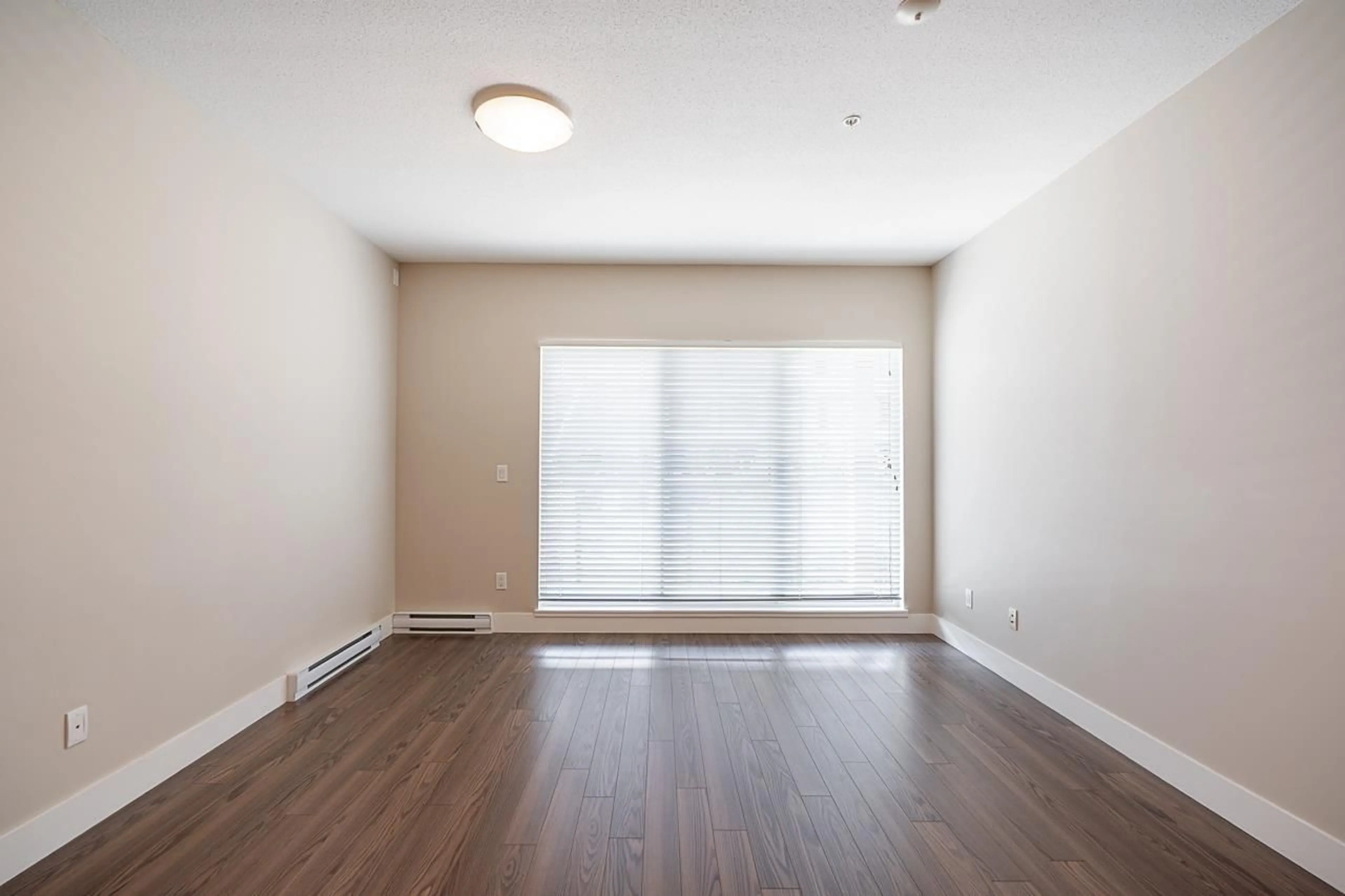 A pic of a room for 302 - 5811 177B STREET STREET, Surrey British Columbia V3S4J4