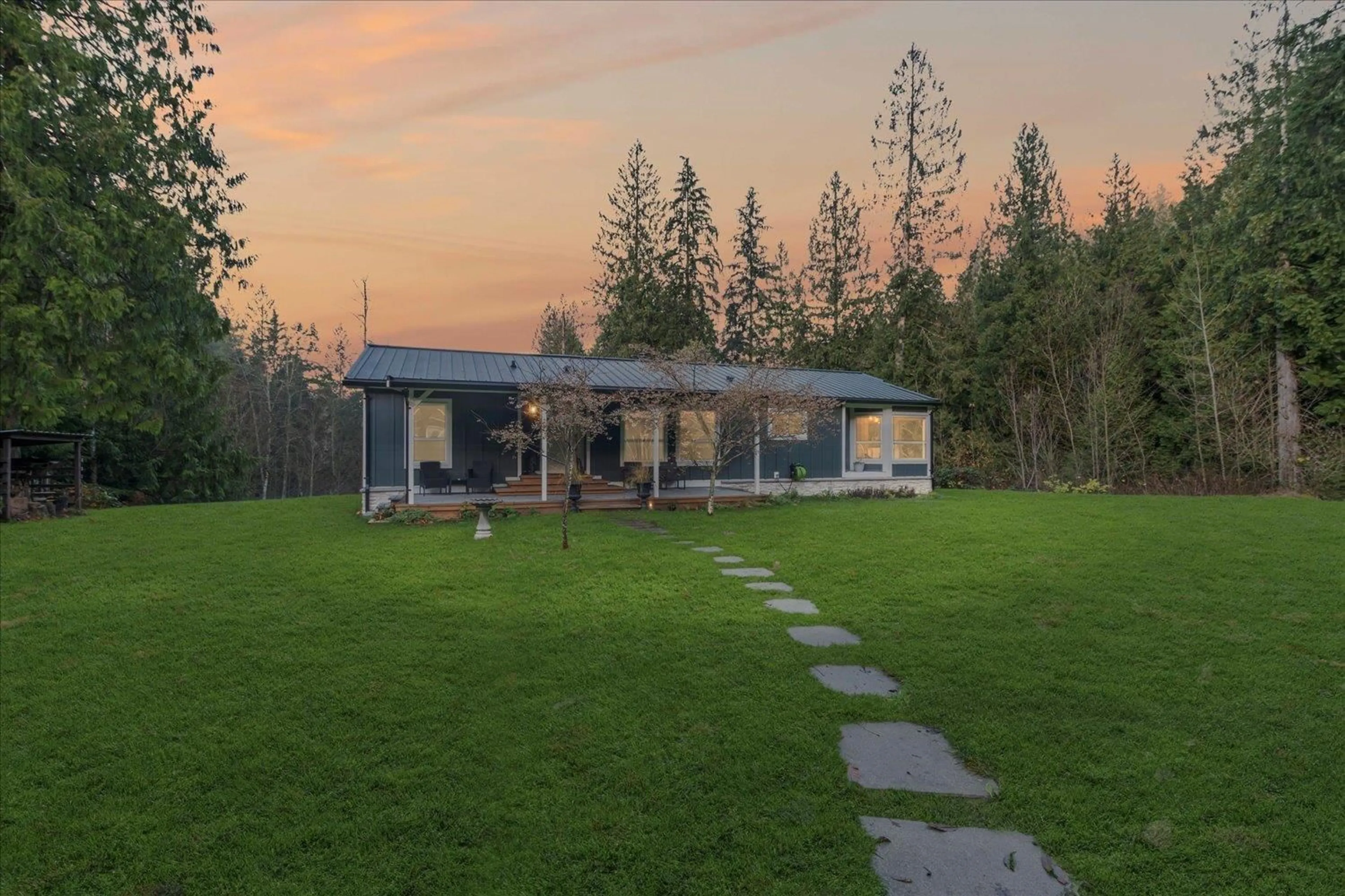 Unknown for 6800 HINKLEY ROAD, Chilliwack British Columbia V4Z1J4