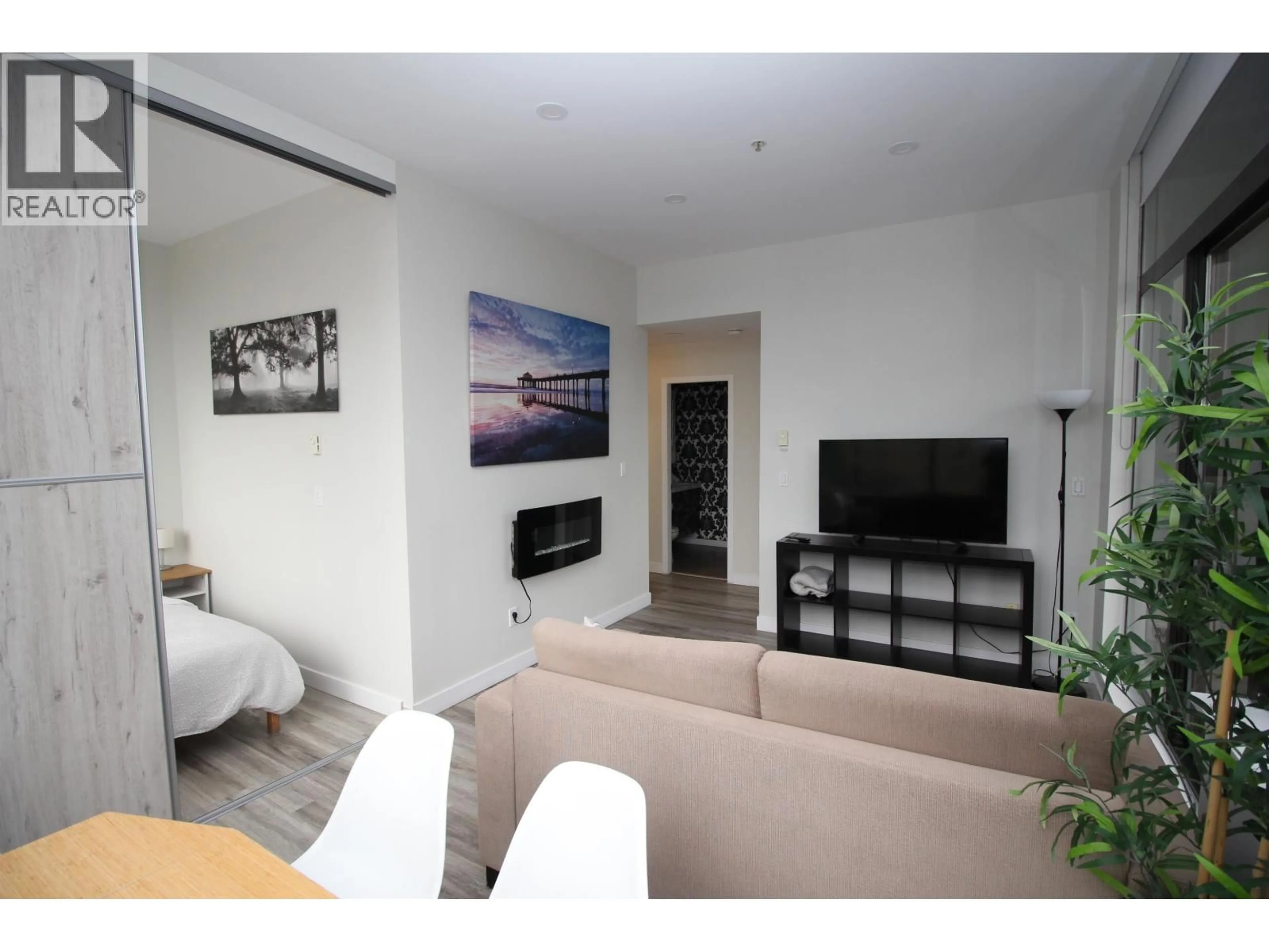 Living room with furniture, unknown for 508 - 1010 HOWE STREET, Vancouver British Columbia V6Z1P5