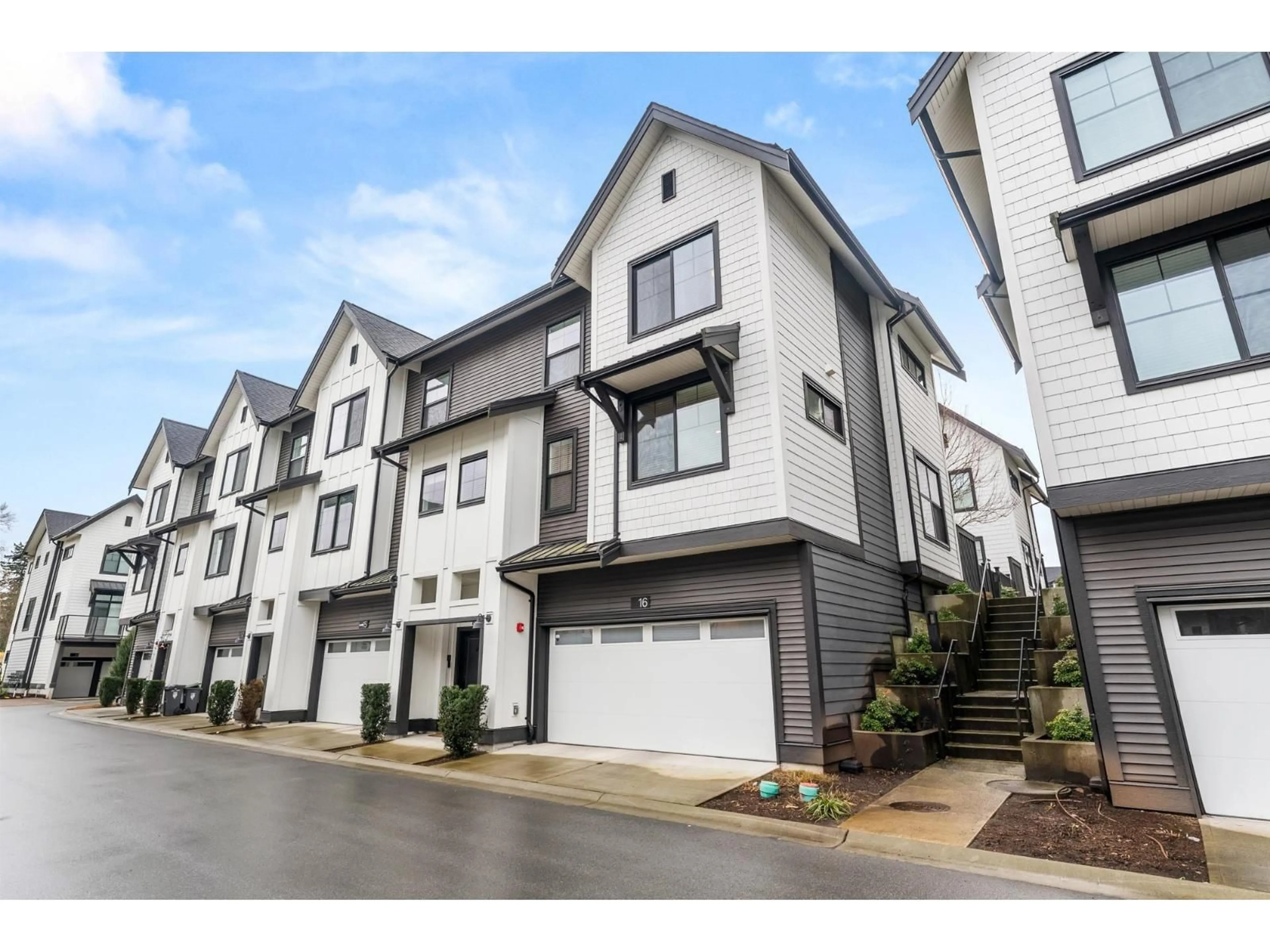 Home with vinyl exterior material, street for 16 - 7967 197 STREET, Langley British Columbia V2Y3P1