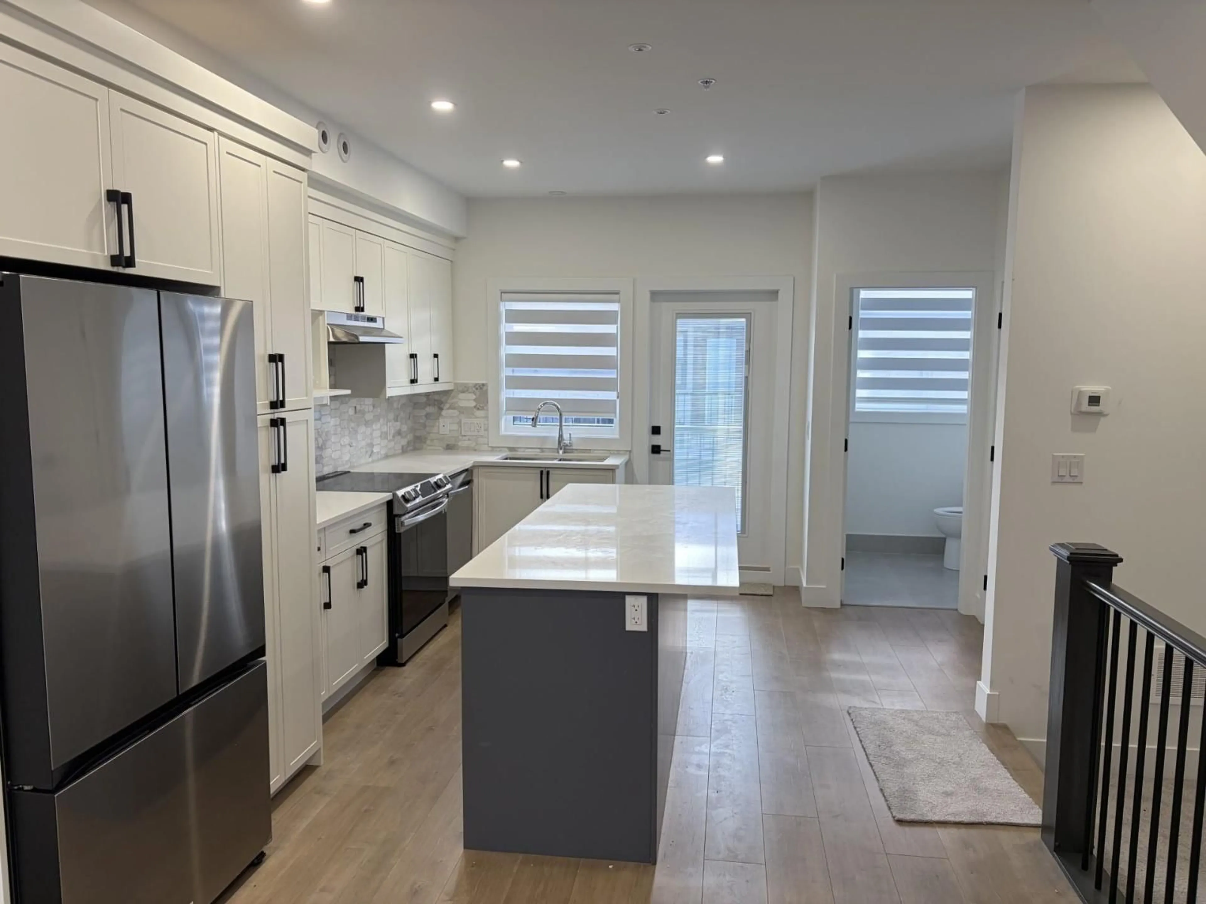 Open concept kitchen, unknown for 15 - 32970 TUNBRIDGE AVENUE, Mission British Columbia V2V0J9