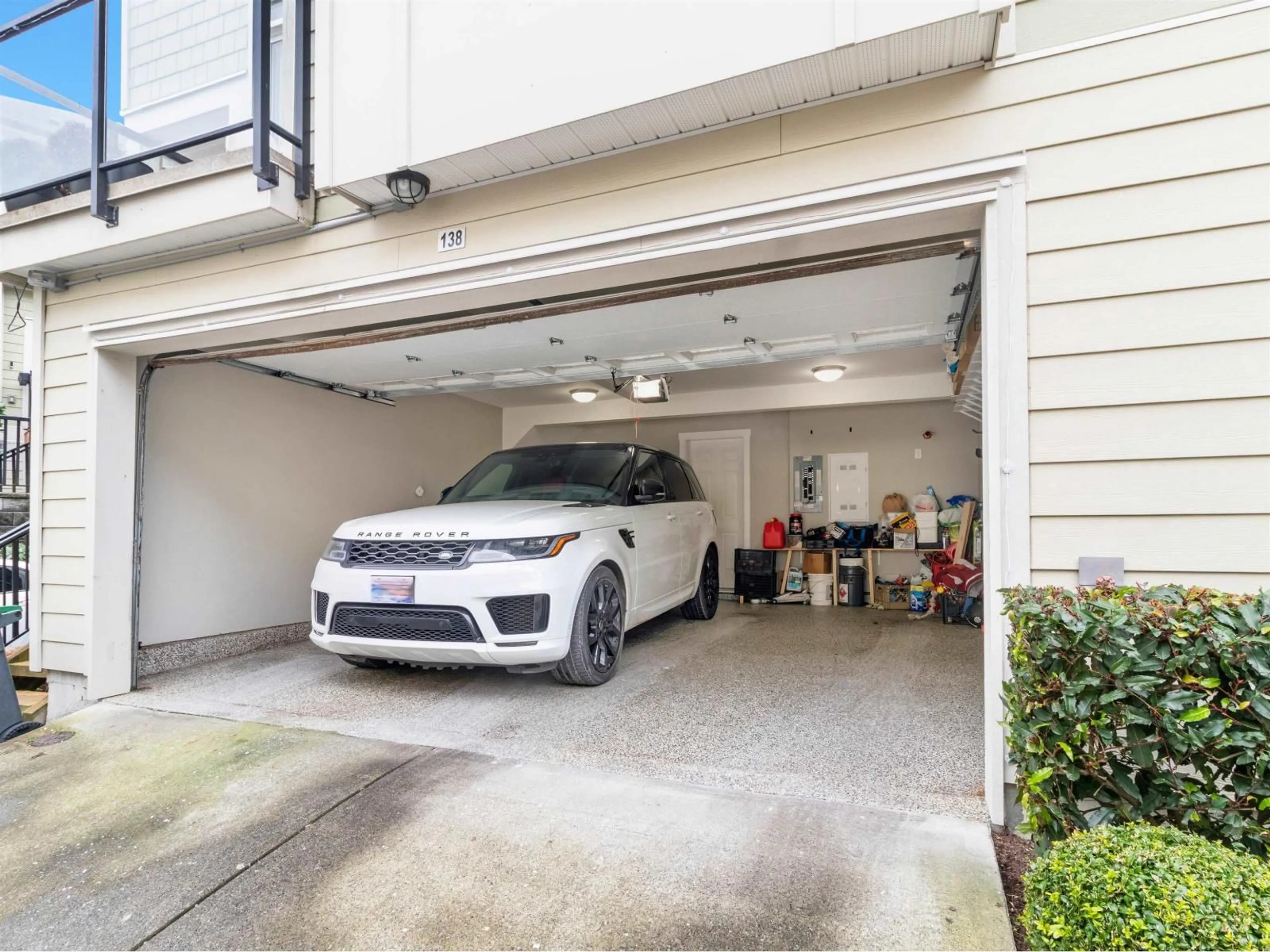 Indoor garage for 138 - 13670 62 AVENUE, Surrey British Columbia V3X0H8