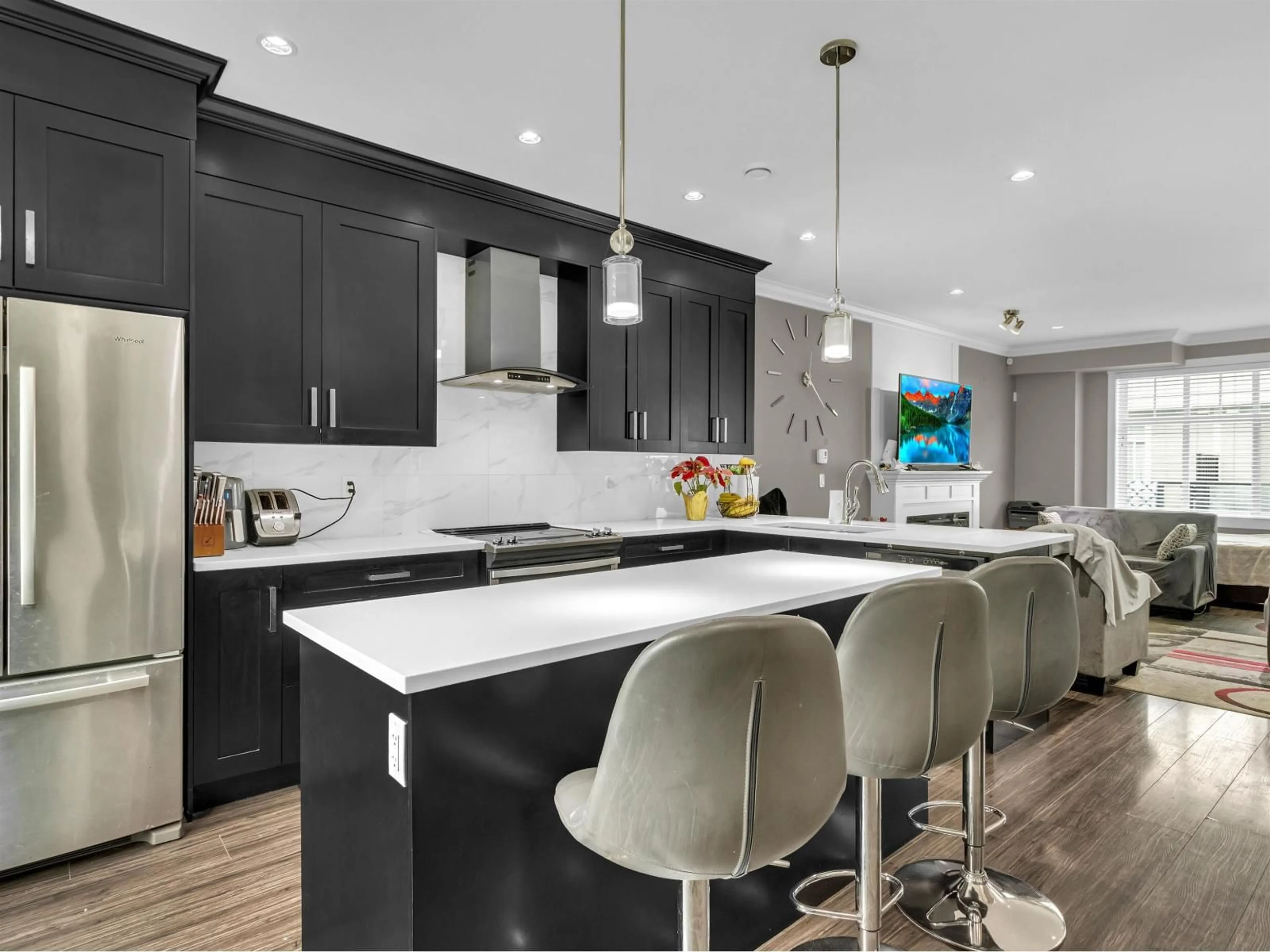 Contemporary kitchen, unknown for 138 - 13670 62 AVENUE, Surrey British Columbia V3X0H8