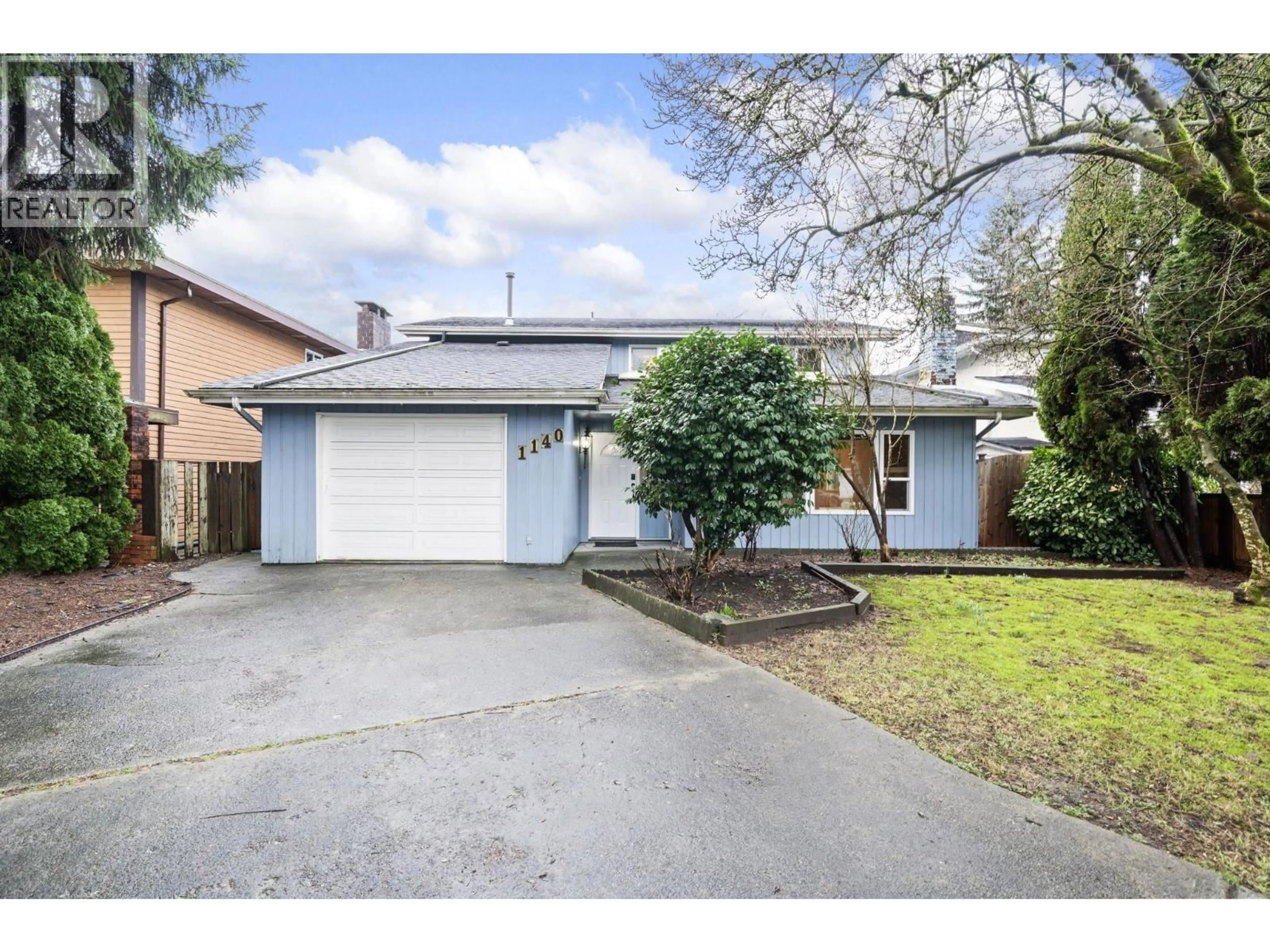 A pic from outside/outdoor area/front of a property/back of a property/a pic from drone, street for 1140 LANSDOWNE DRIVE, Coquitlam British Columbia V3B5R3