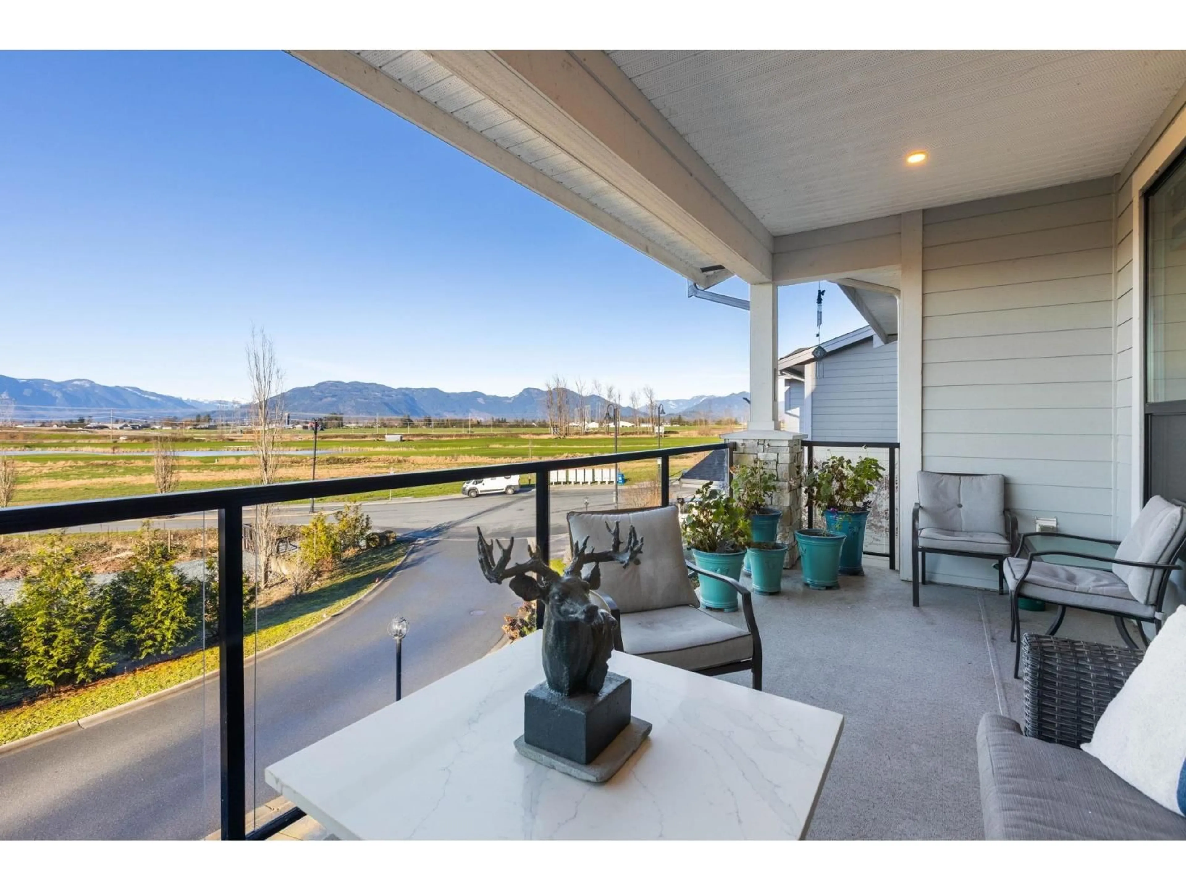 Patio, mountain view for 71 - 50778 LEDGESTONE PLACE, Chilliwack British Columbia V2P0E7