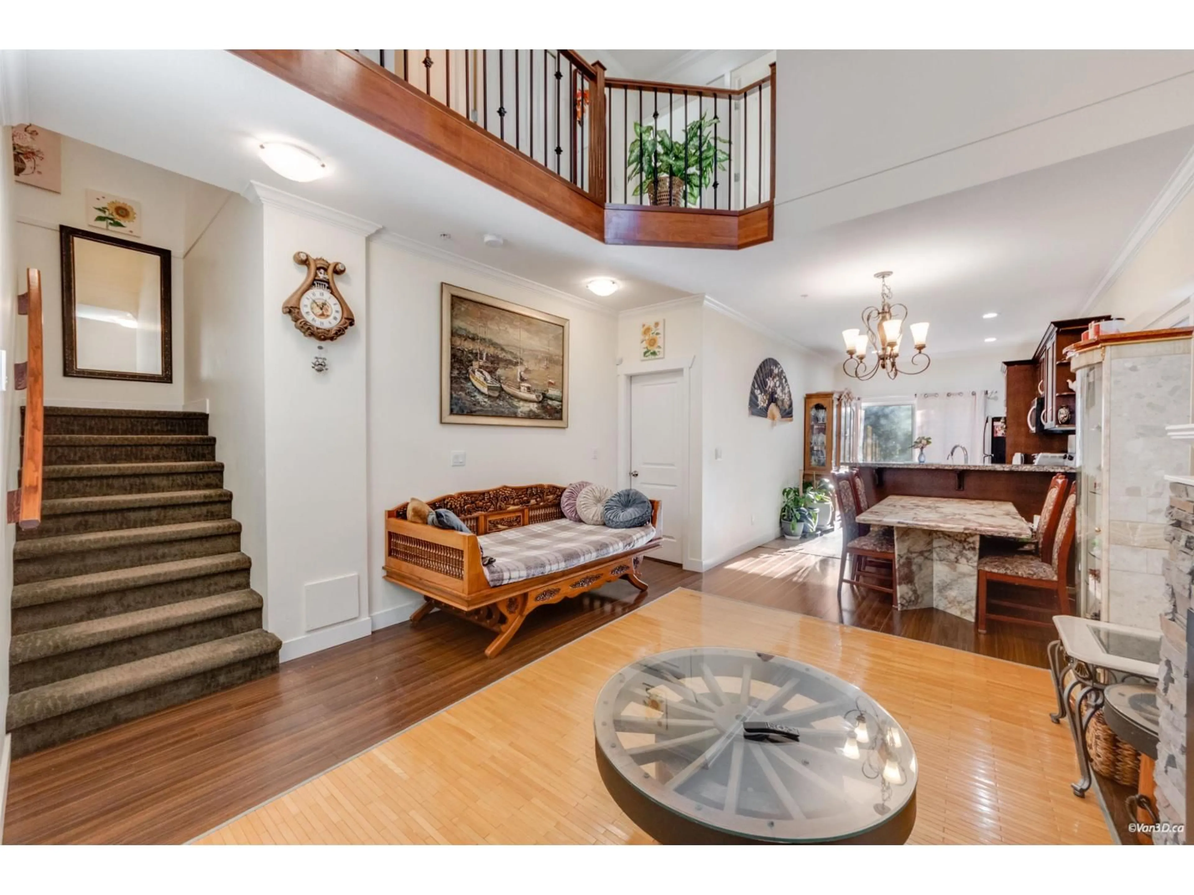 Indoor entryway for 7 - 19977 71 AVENUE, Langley British Columbia V2Y0E1