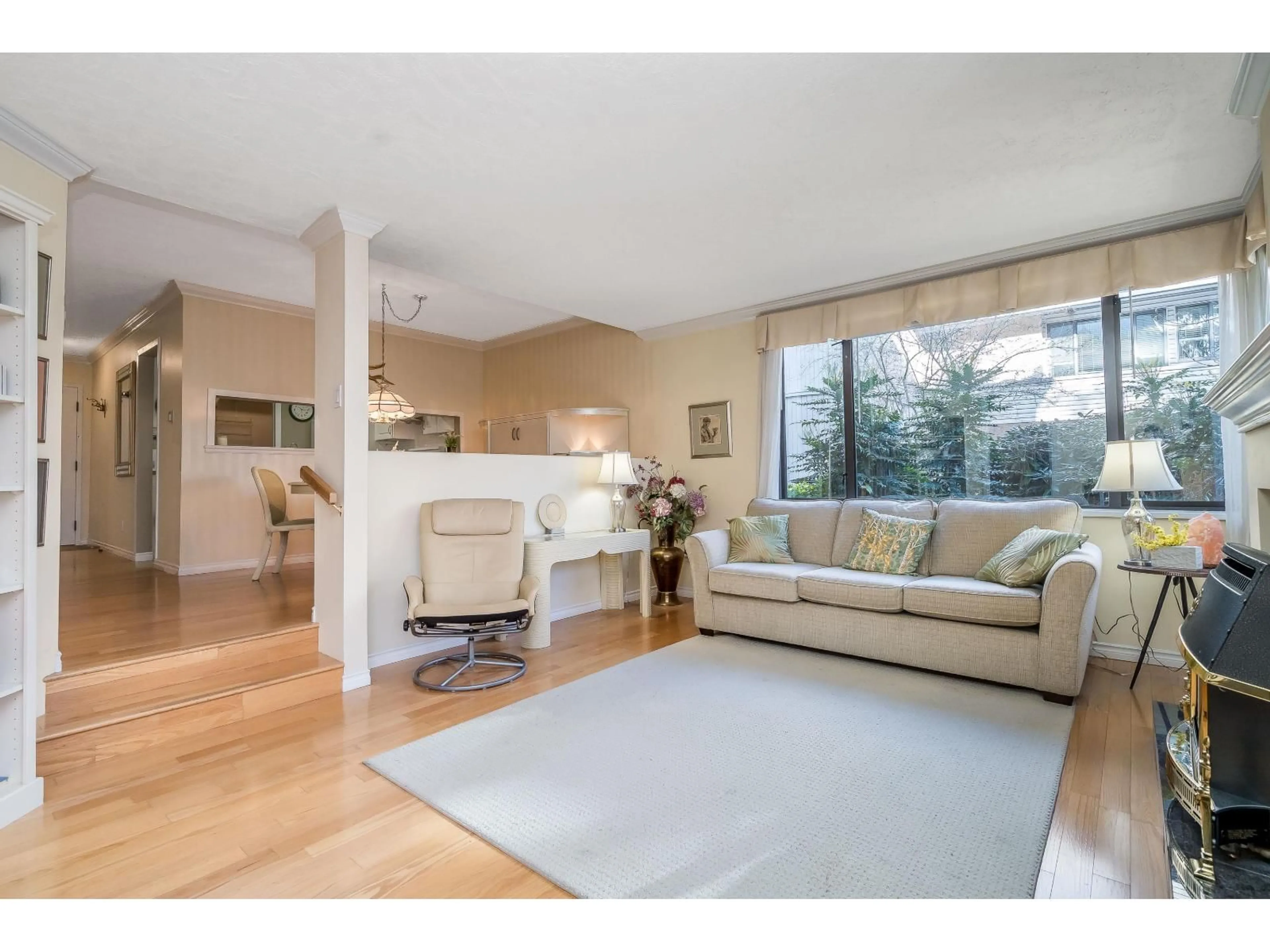 Living room with furniture, unknown for 112 - 15275 19 AVENUE, Surrey British Columbia V4A1X6