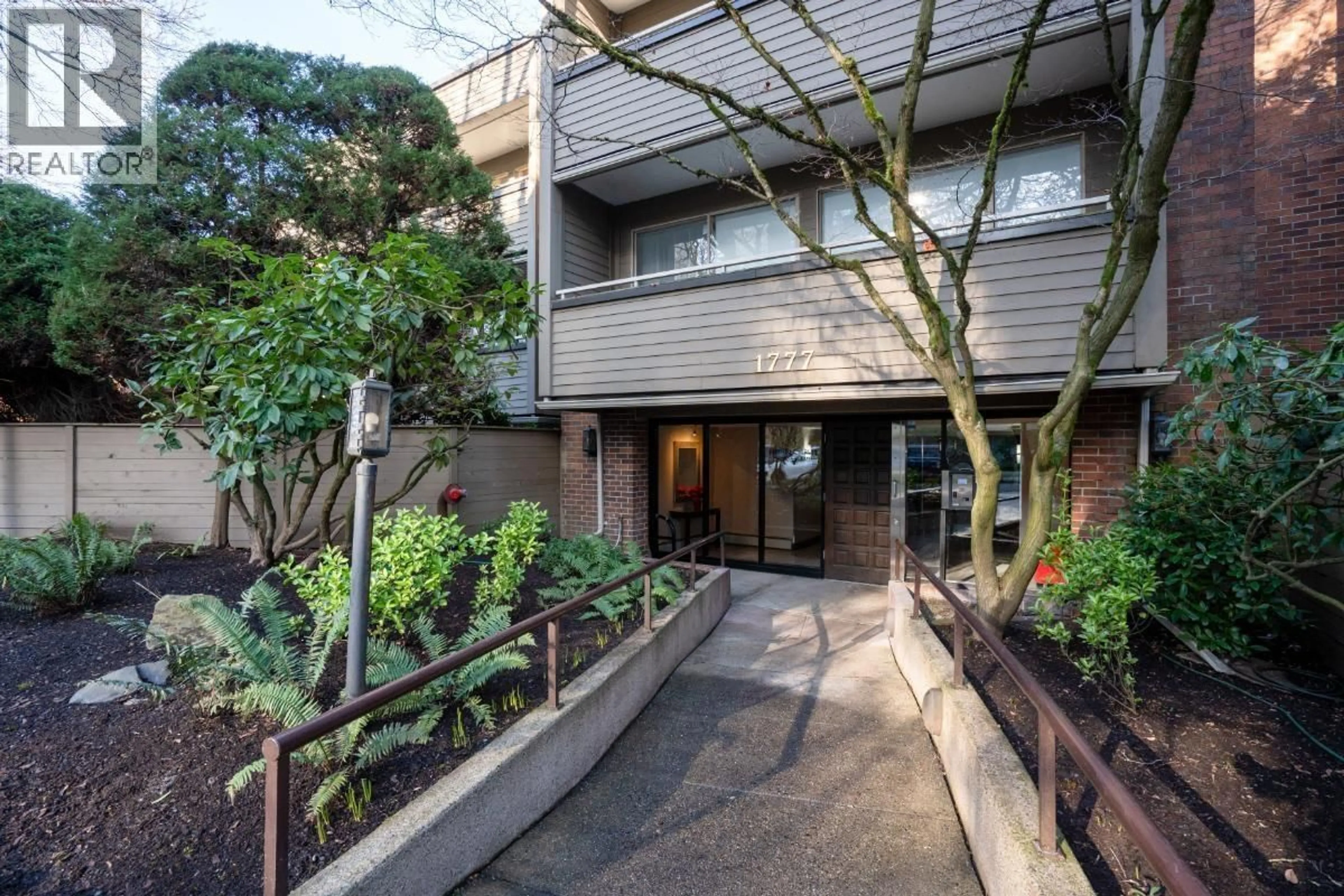 Patio, street for 101 - 1777 13TH AVENUE, Vancouver British Columbia V6J2H2