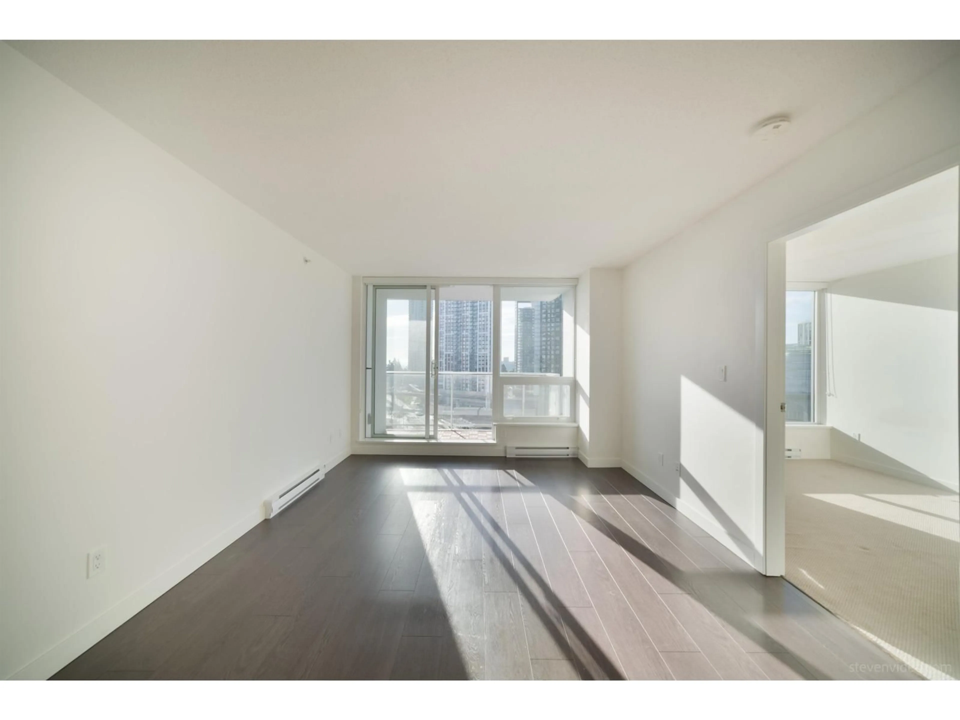 A pic of a room for 1605 - 13696 100 AVENUE, Surrey British Columbia V3T0L5