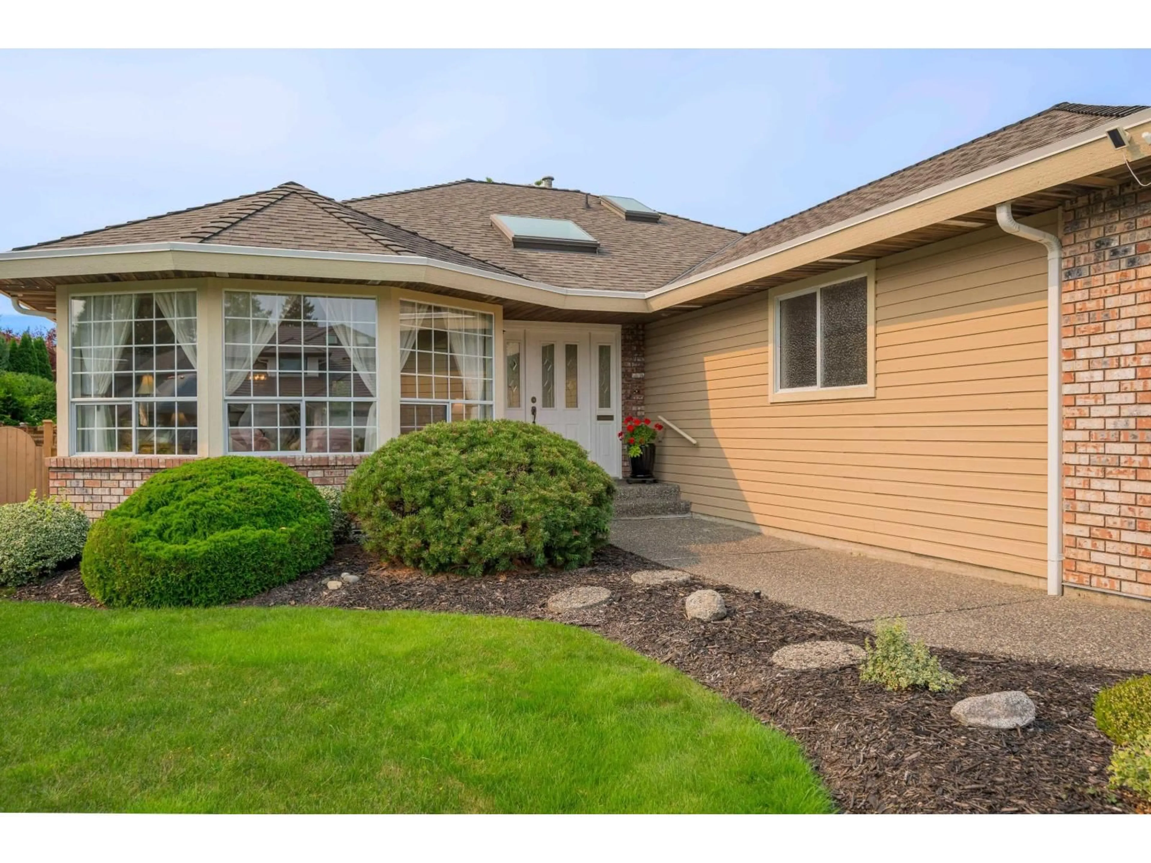 Home with vinyl exterior material, street for 14932 21B AVENUE, Surrey British Columbia V4A8Z7