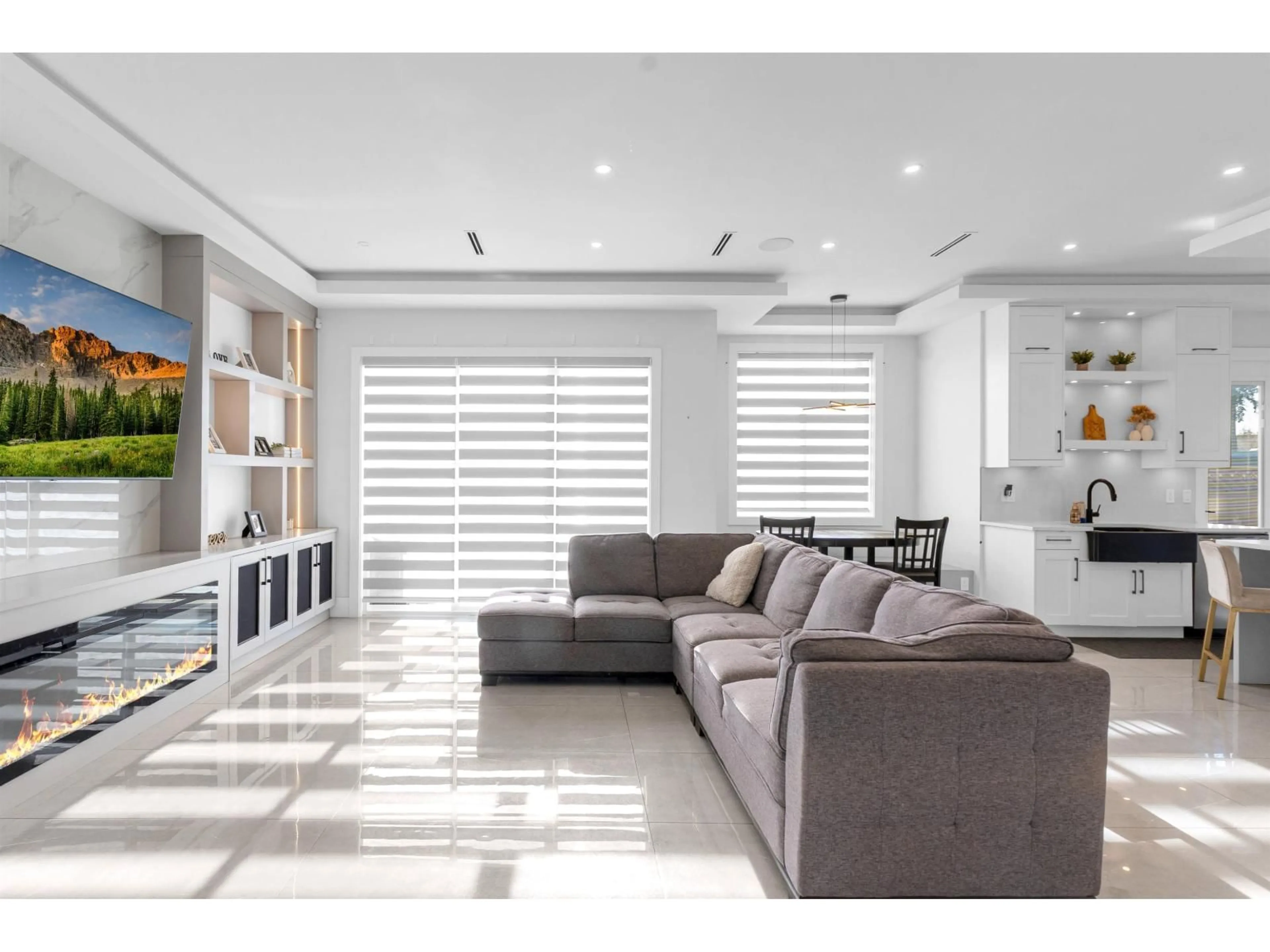 Living room with furniture, ceramic/tile floor for 13142 69A AVENUE, Surrey British Columbia V3W6N9