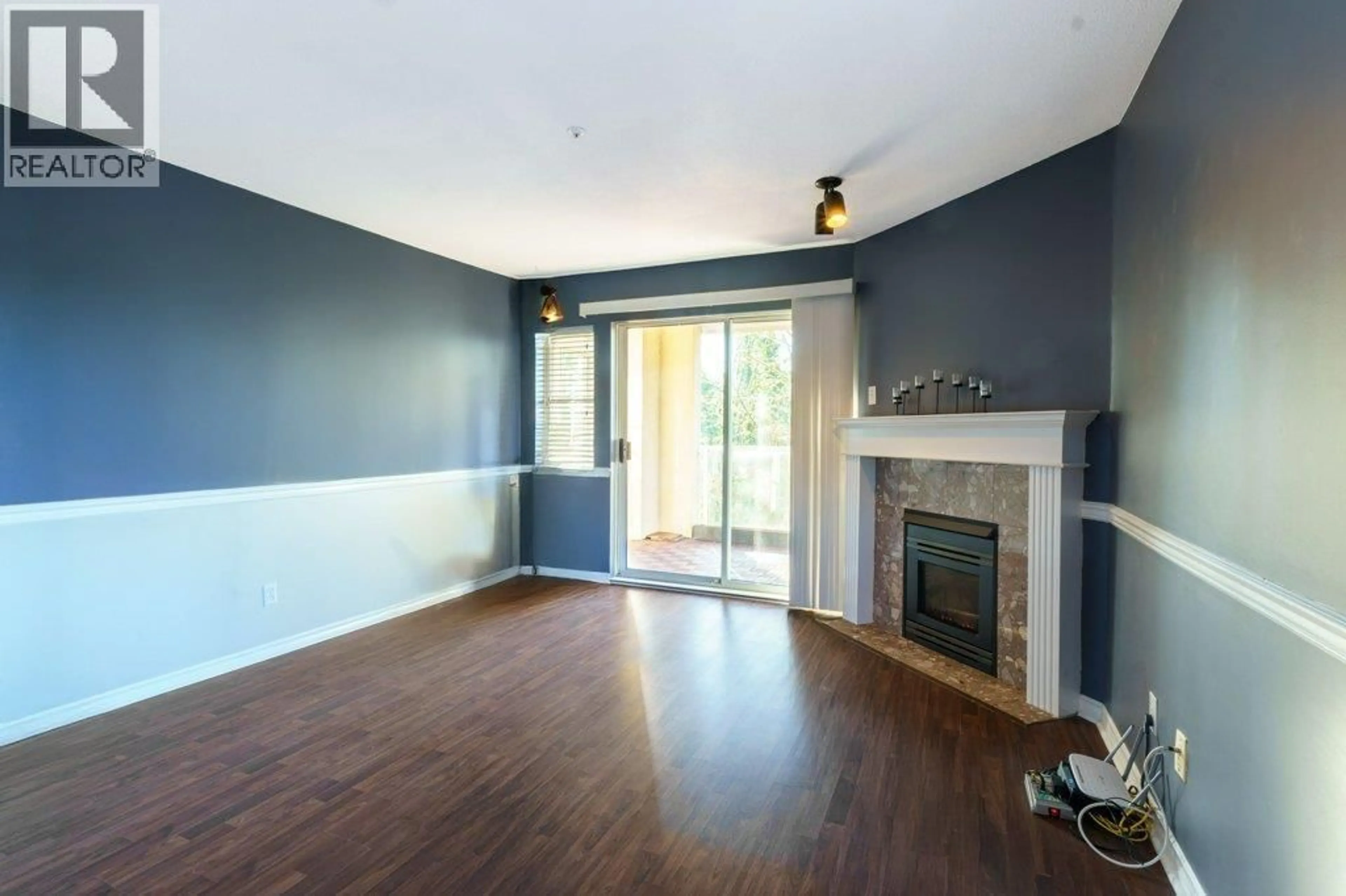 A pic of a room for 201 - 22722 LOUGHEED HIGHWAY, Maple Ridge British Columbia V2X2V6