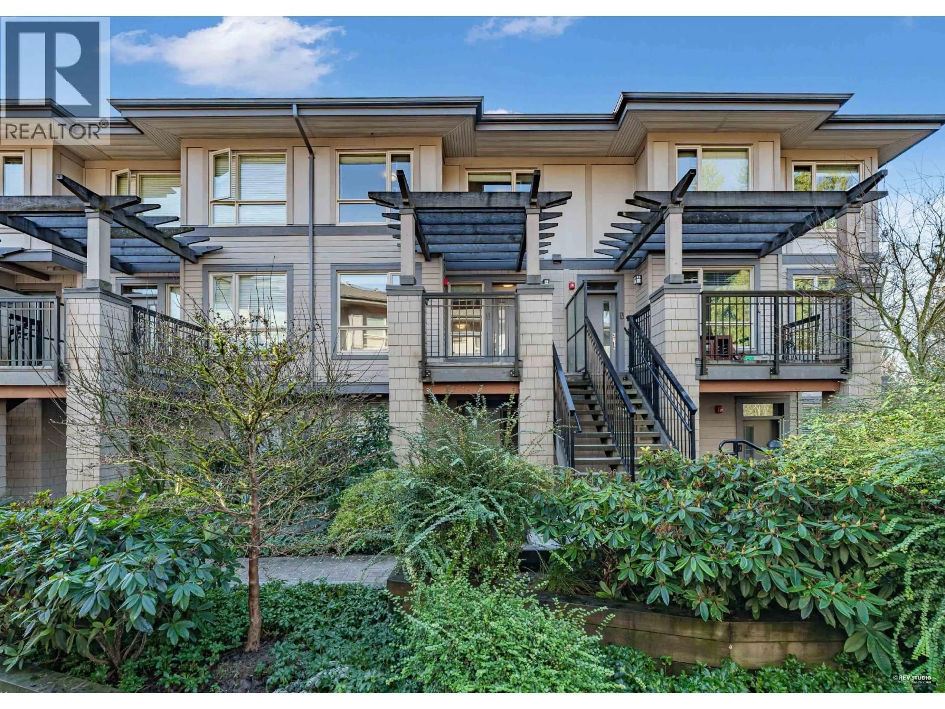 Patio, unknown for 11 - 3231 NOEL DRIVE, Burnaby British Columbia V3J0H3