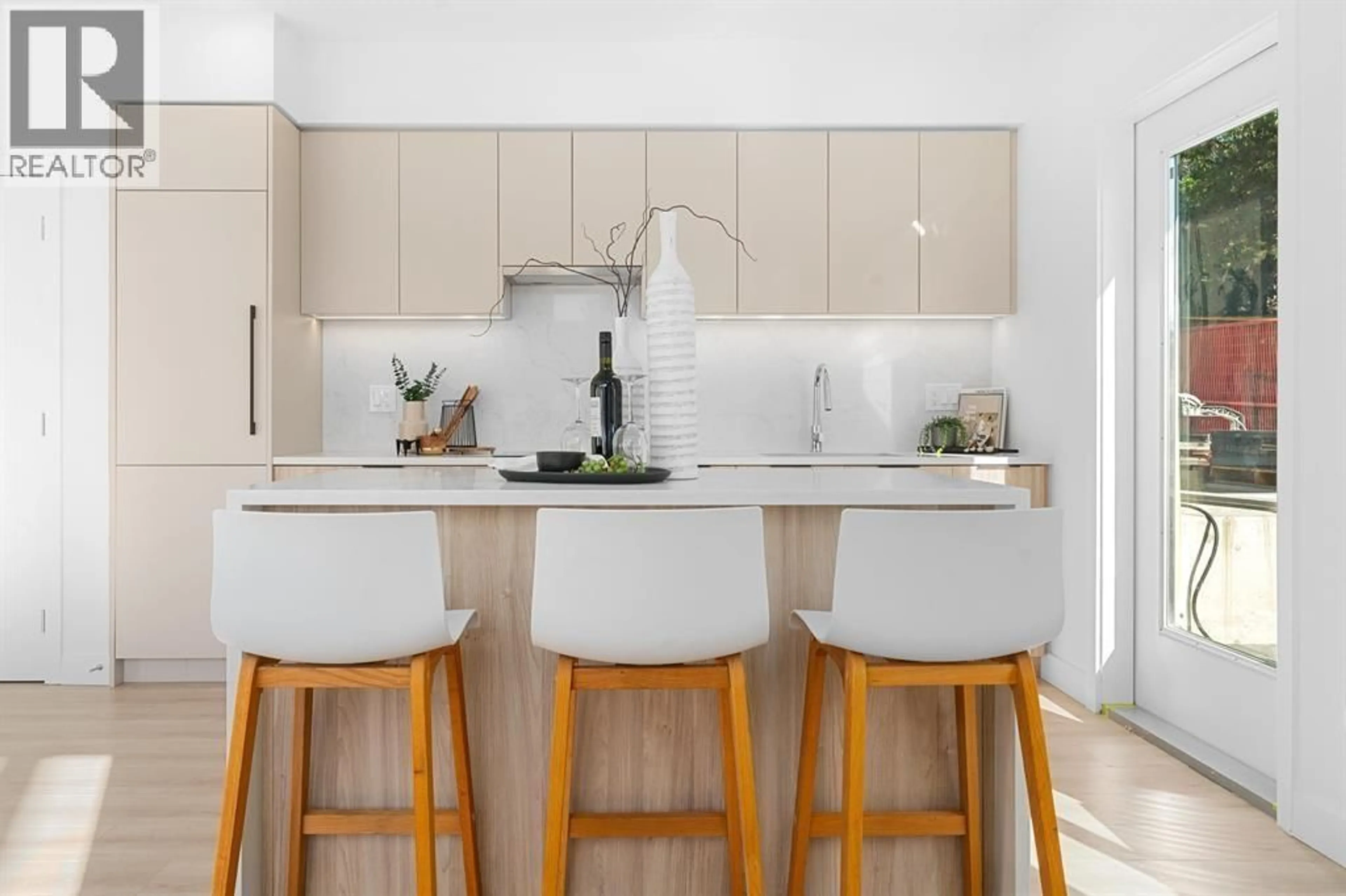 Contemporary kitchen, unknown for 111 - 7161 17TH AVENUE, Burnaby British Columbia V3N1K8