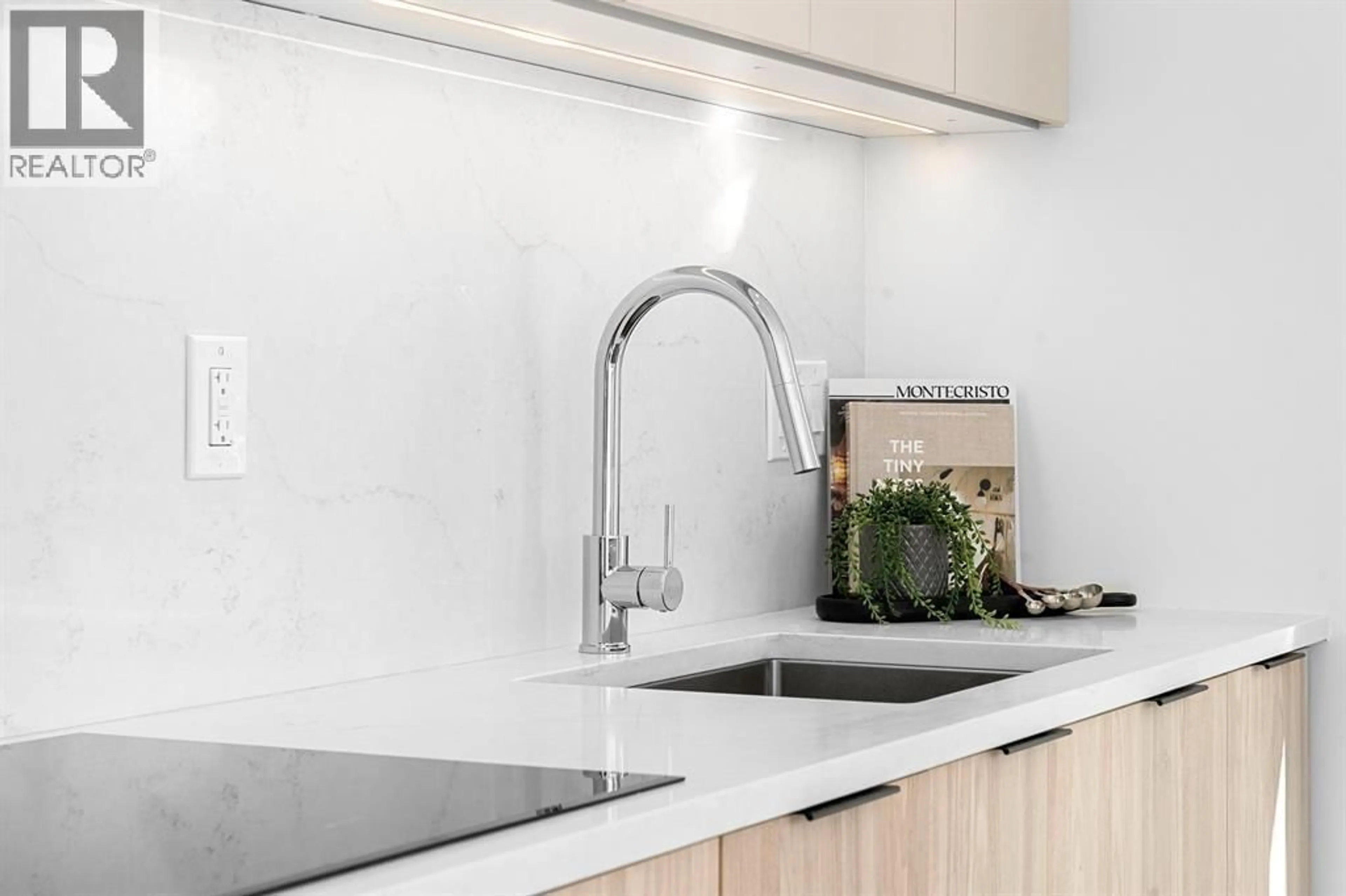 Contemporary kitchen, ceramic/tile floor for 111 - 7161 17TH AVENUE, Burnaby British Columbia V3N1K8