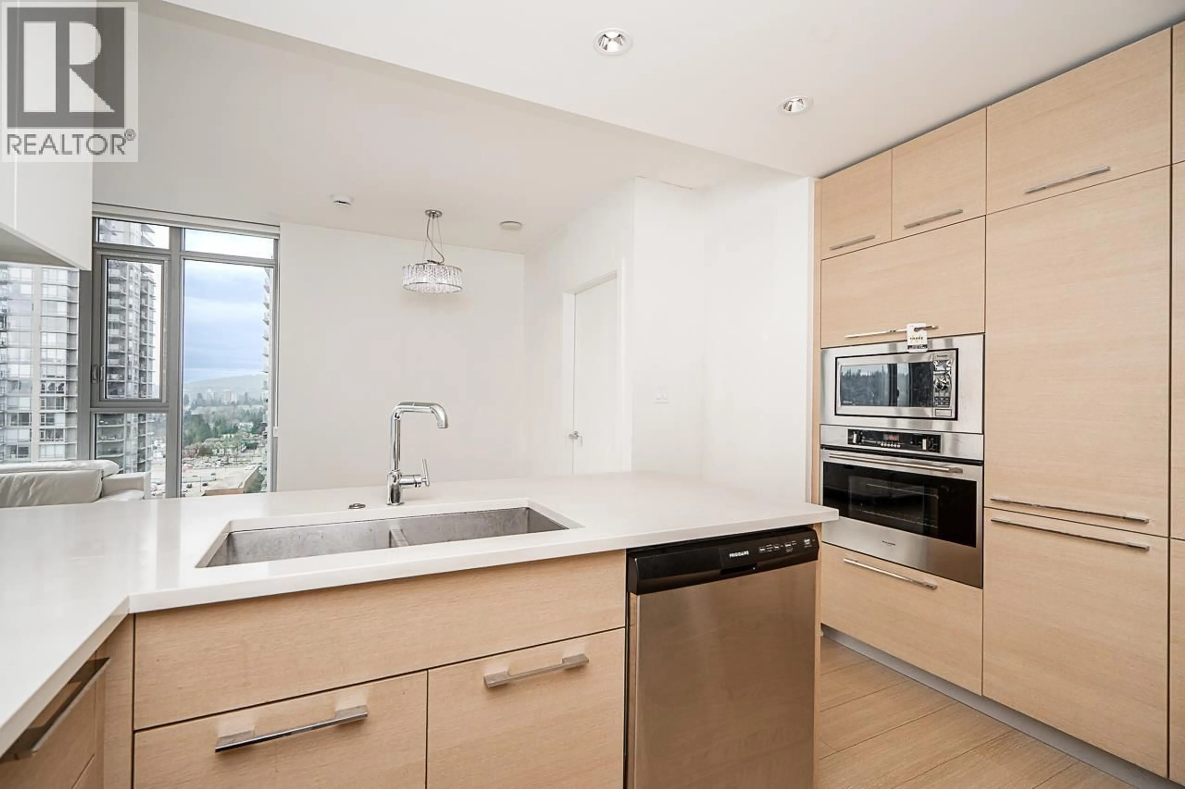 Standard kitchen, unknown for 2002 - 1188 PINETREE WAY, Coquitlam British Columbia V3B0K9