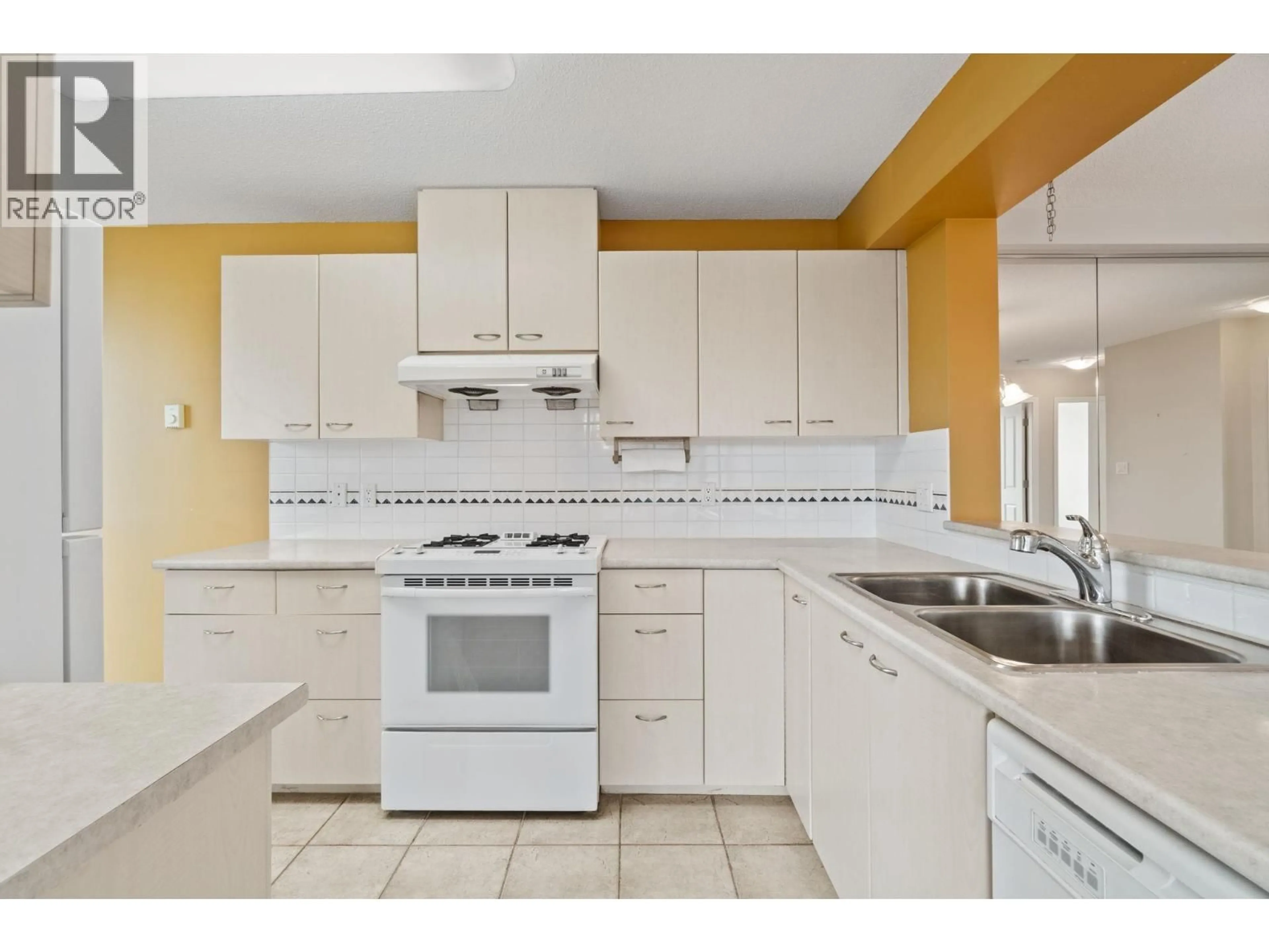 Standard kitchen, ceramic/tile floor for 801 - 5848 OLIVE AVENUE, Burnaby British Columbia V5H4V6