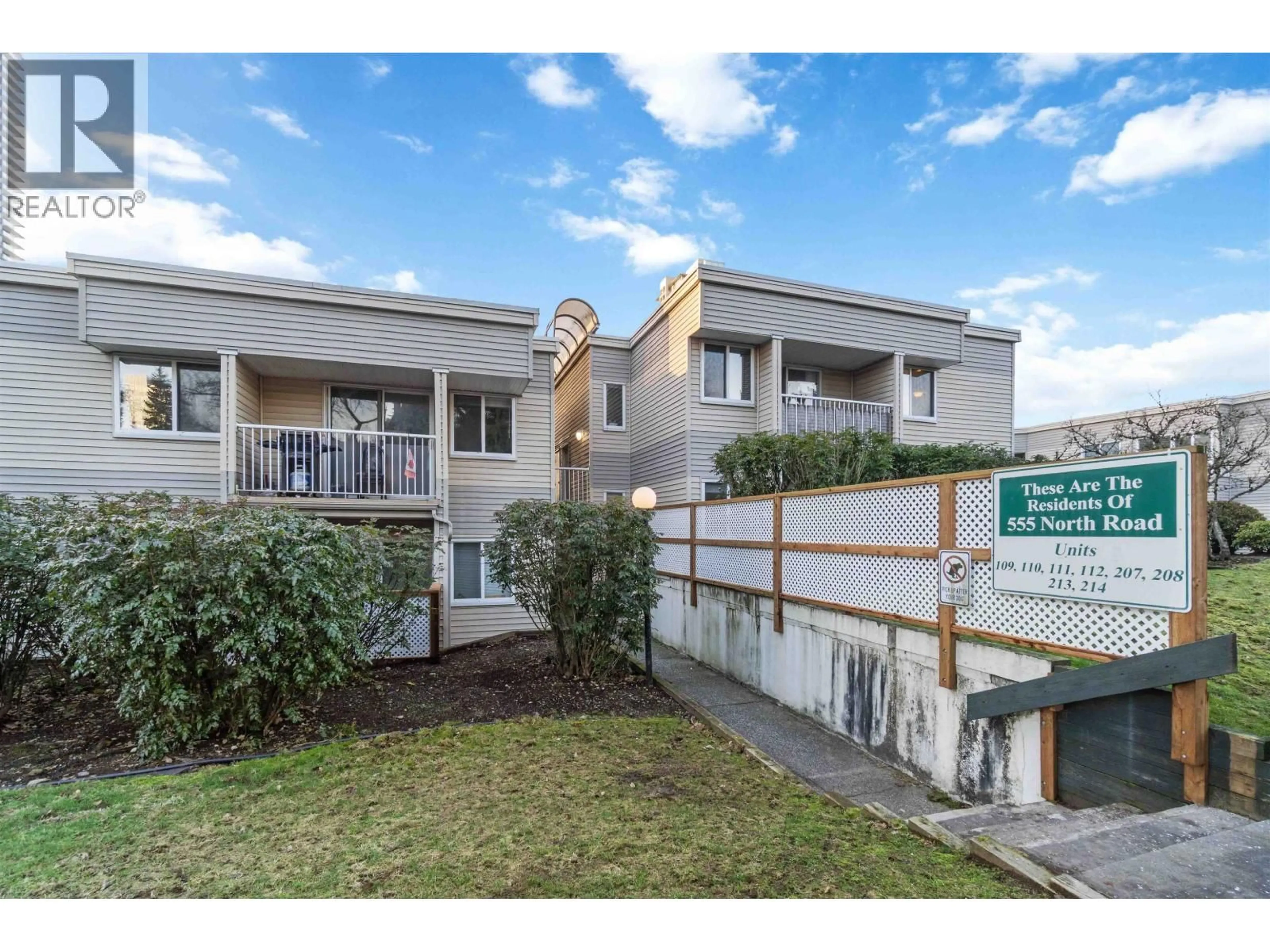 A pic from outside/outdoor area/front of a property/back of a property/a pic from drone, mountain view for 109 - 555 NORTH ROAD, Coquitlam British Columbia V3J1N8