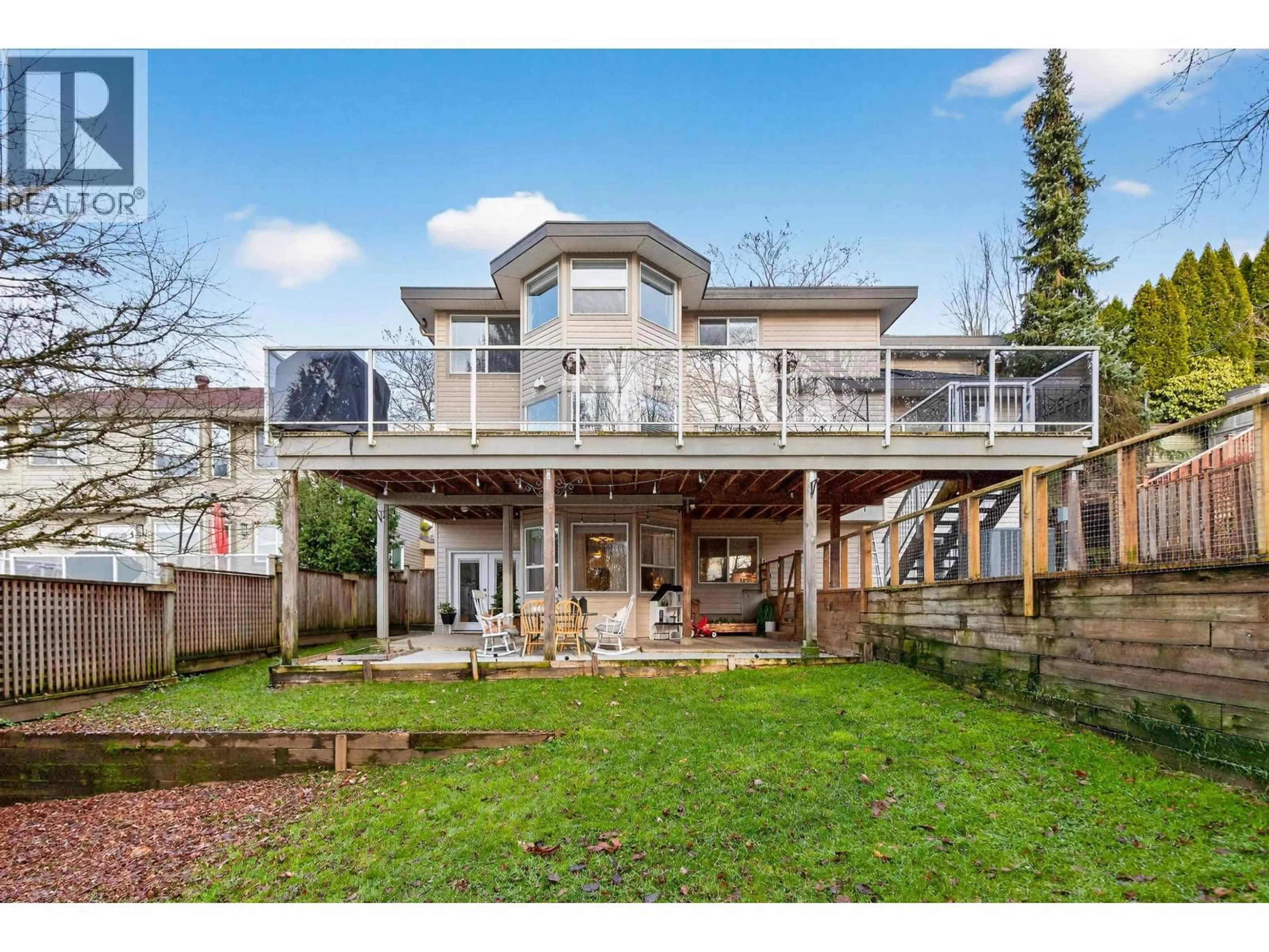 A pic from outside/outdoor area/front of a property/back of a property/a pic from drone, unknown for 23854 ZERON AVENUE, Maple Ridge British Columbia V2W1E3
