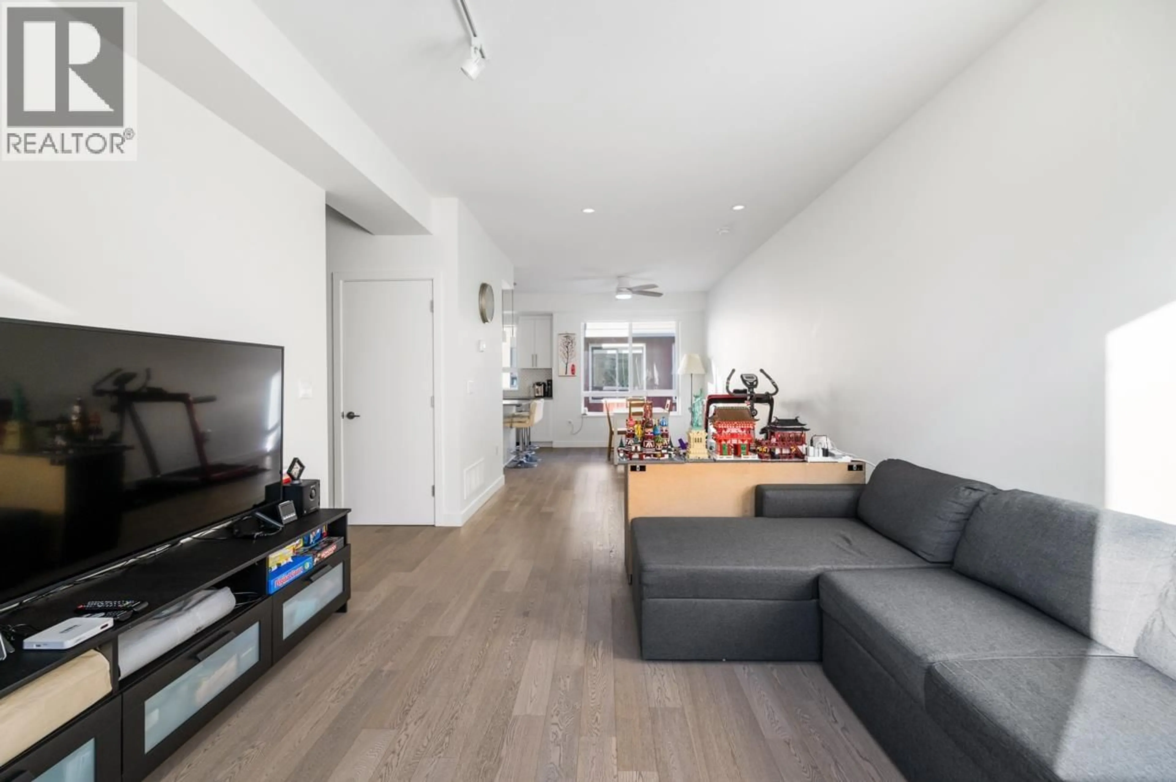 Living room with furniture, unknown for 27 - 10233 RIVER DRIVE, Richmond British Columbia V6X1Z2