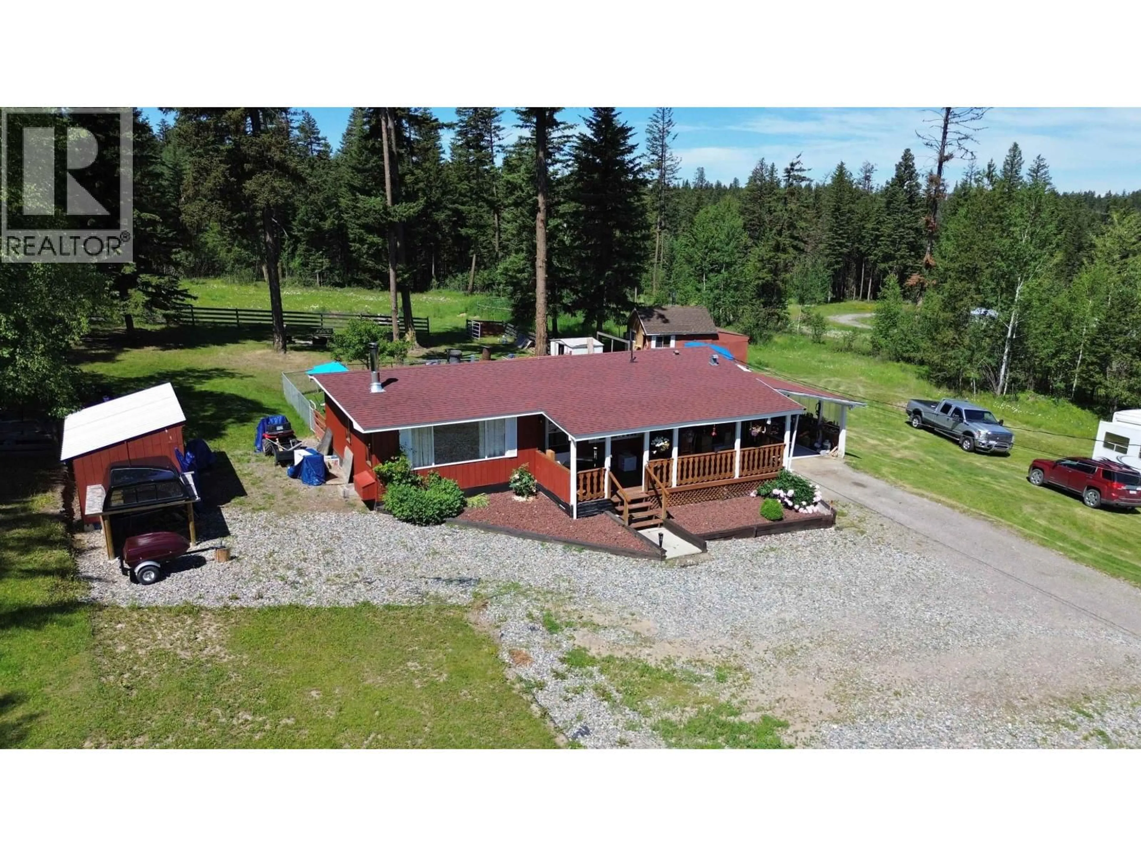 A pic from outside/outdoor area/front of a property/back of a property/a pic from drone, building for 1414 KALLYN ROAD, Williams Lake British Columbia V2G4Y1