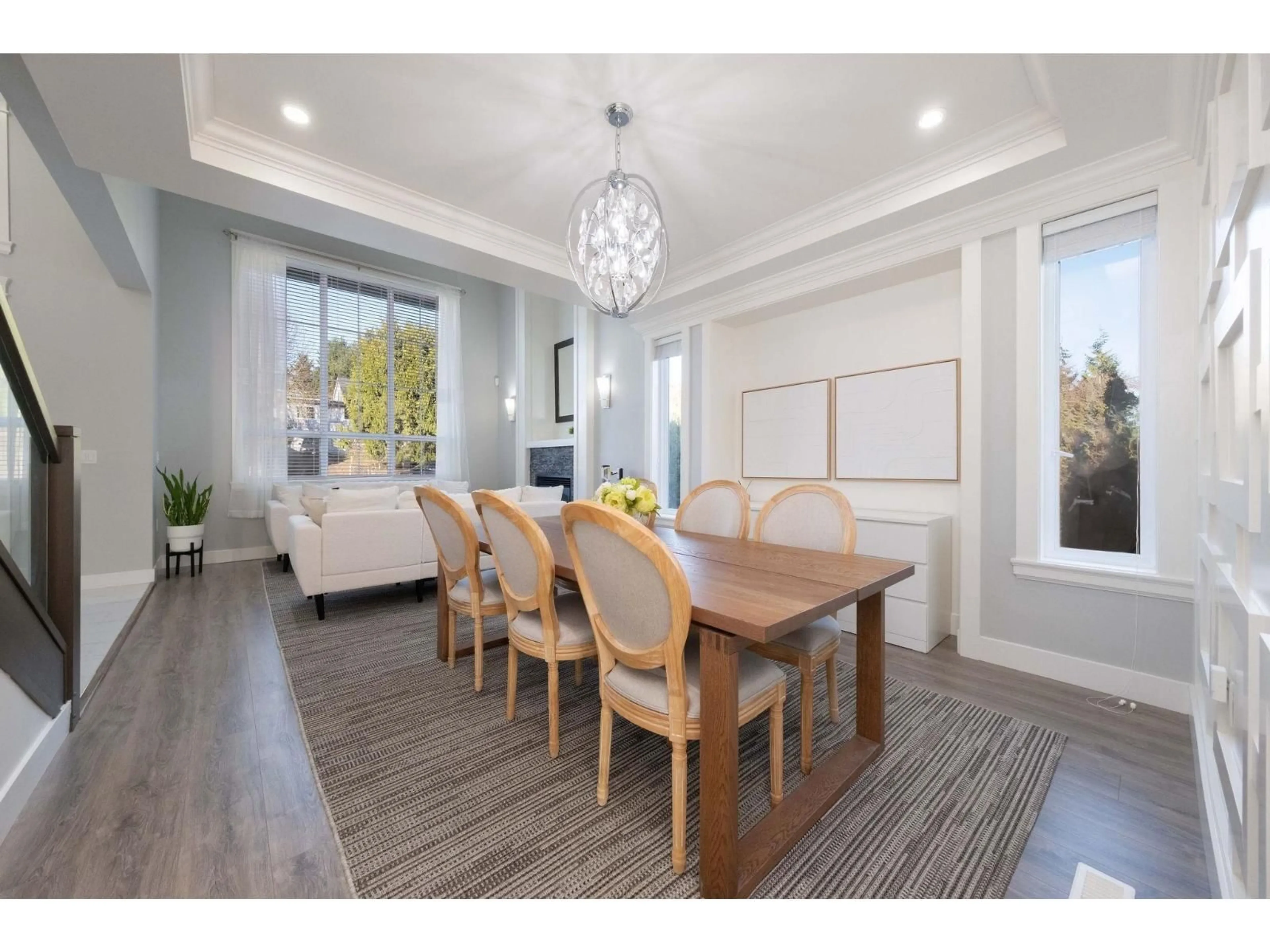 Dining room, wood/laminate floor for 35280 MCEWEN AVENUE, Mission British Columbia V2V0G2