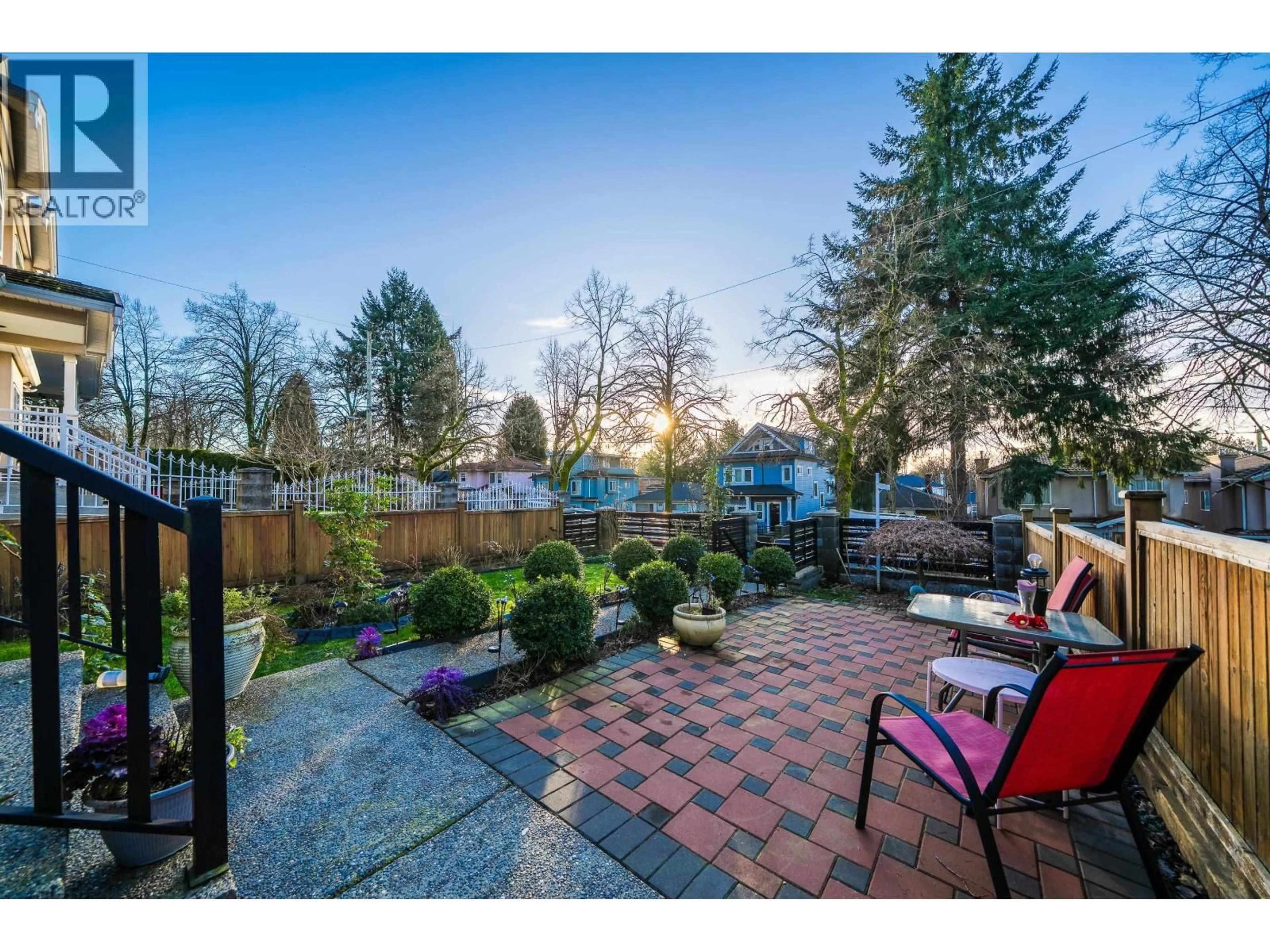 Patio, unknown for 5474 DUNDEE STREET, Vancouver British Columbia V5R3T9
