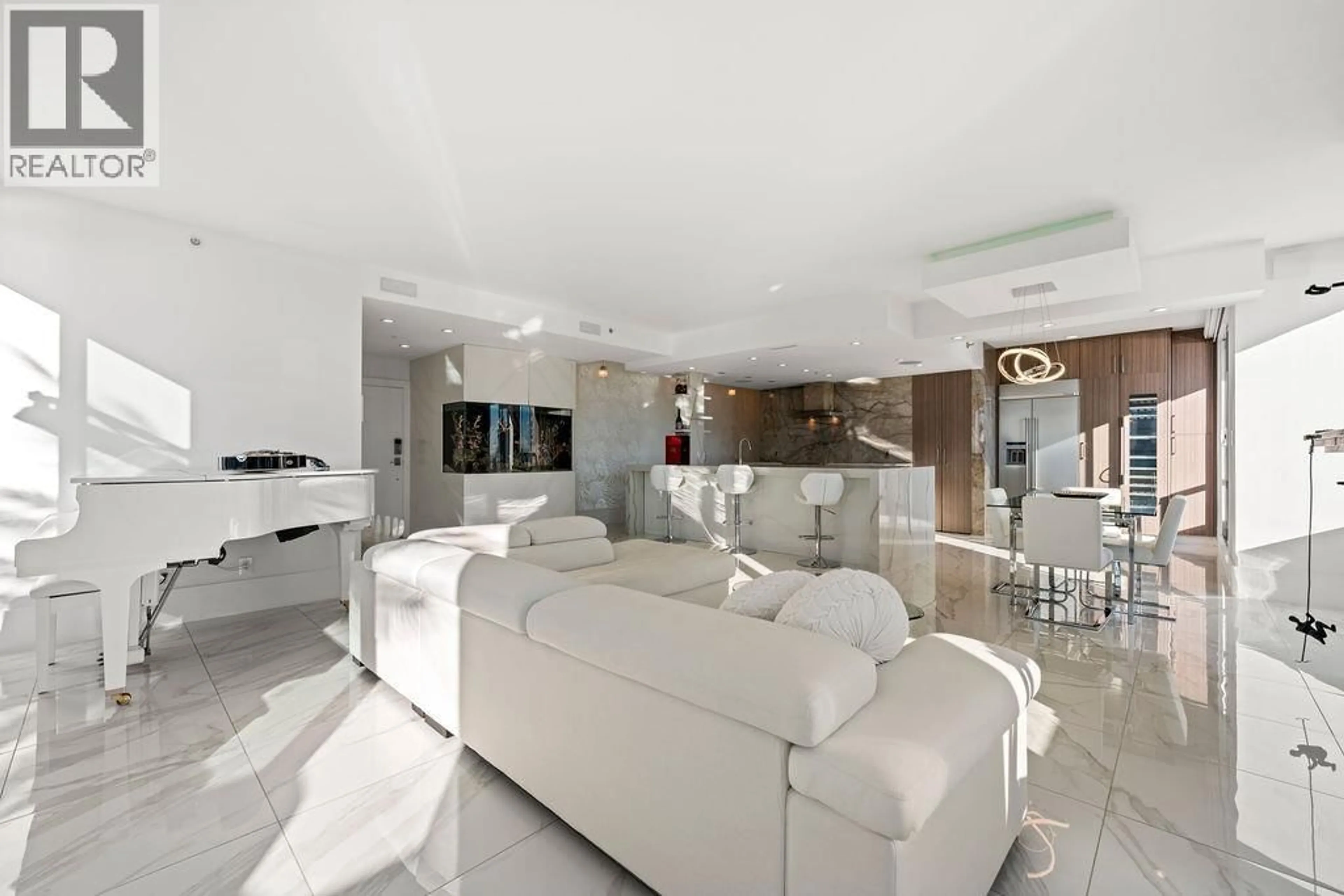 Living room with furniture, unknown for 19A - 199 DRAKE STREET, Vancouver British Columbia V6Z2T9