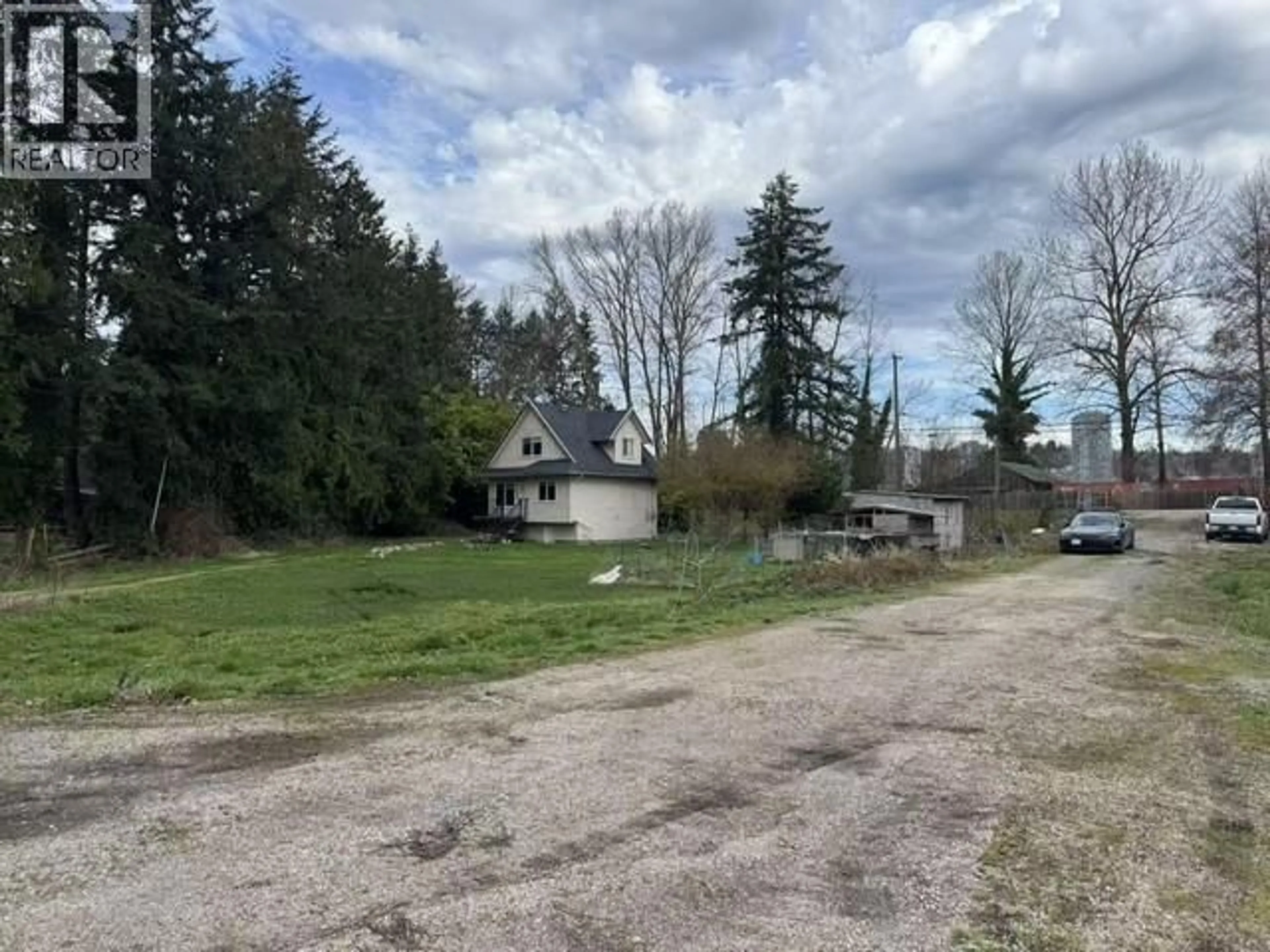 A pic from outside/outdoor area/front of a property/back of a property/a pic from drone, street for 17260 RIVER ROAD, Richmond British Columbia V6V1L9