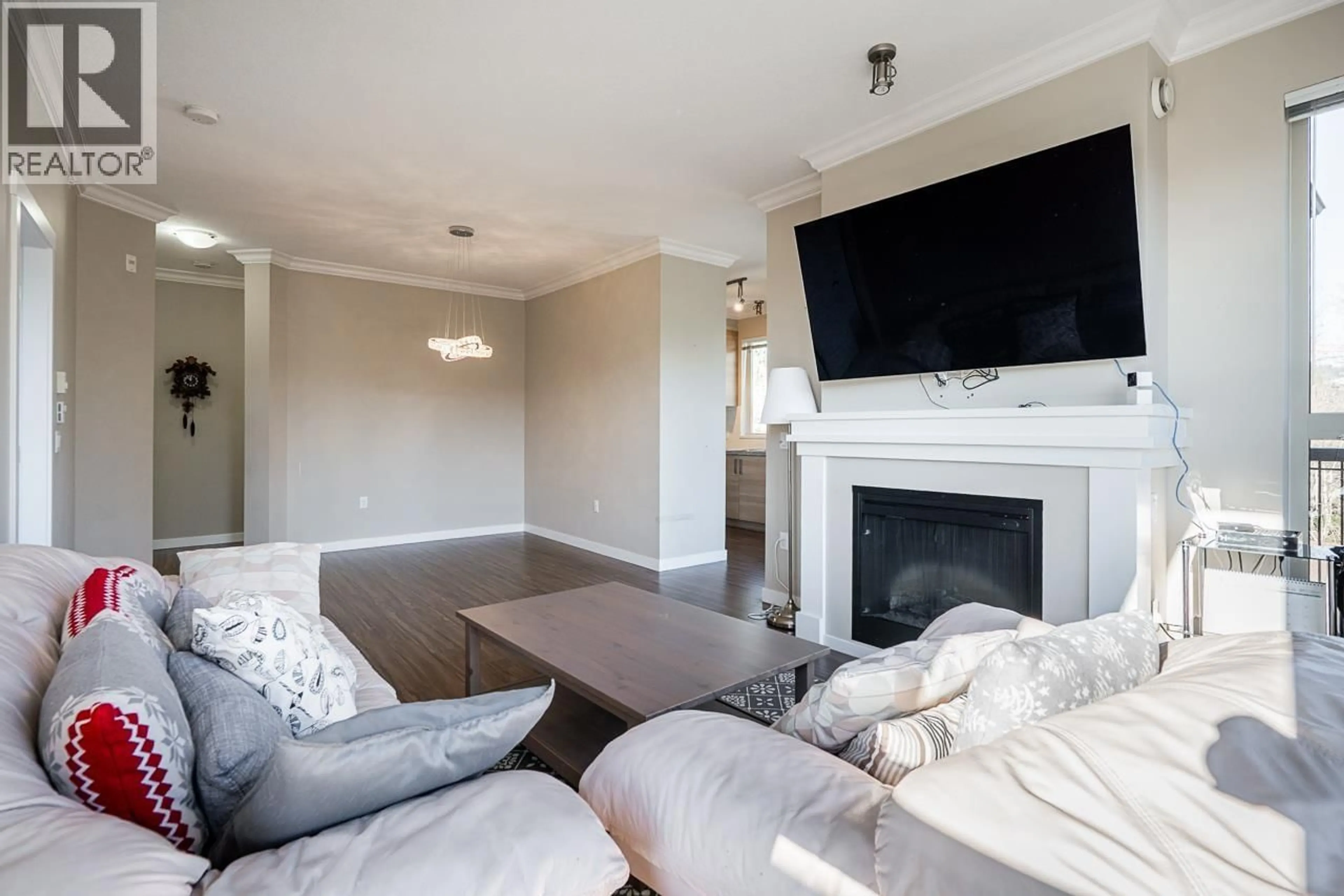 Living room with furniture, unknown for 414 - 1150 KENSAL PLACE, Coquitlam British Columbia V3B0H4