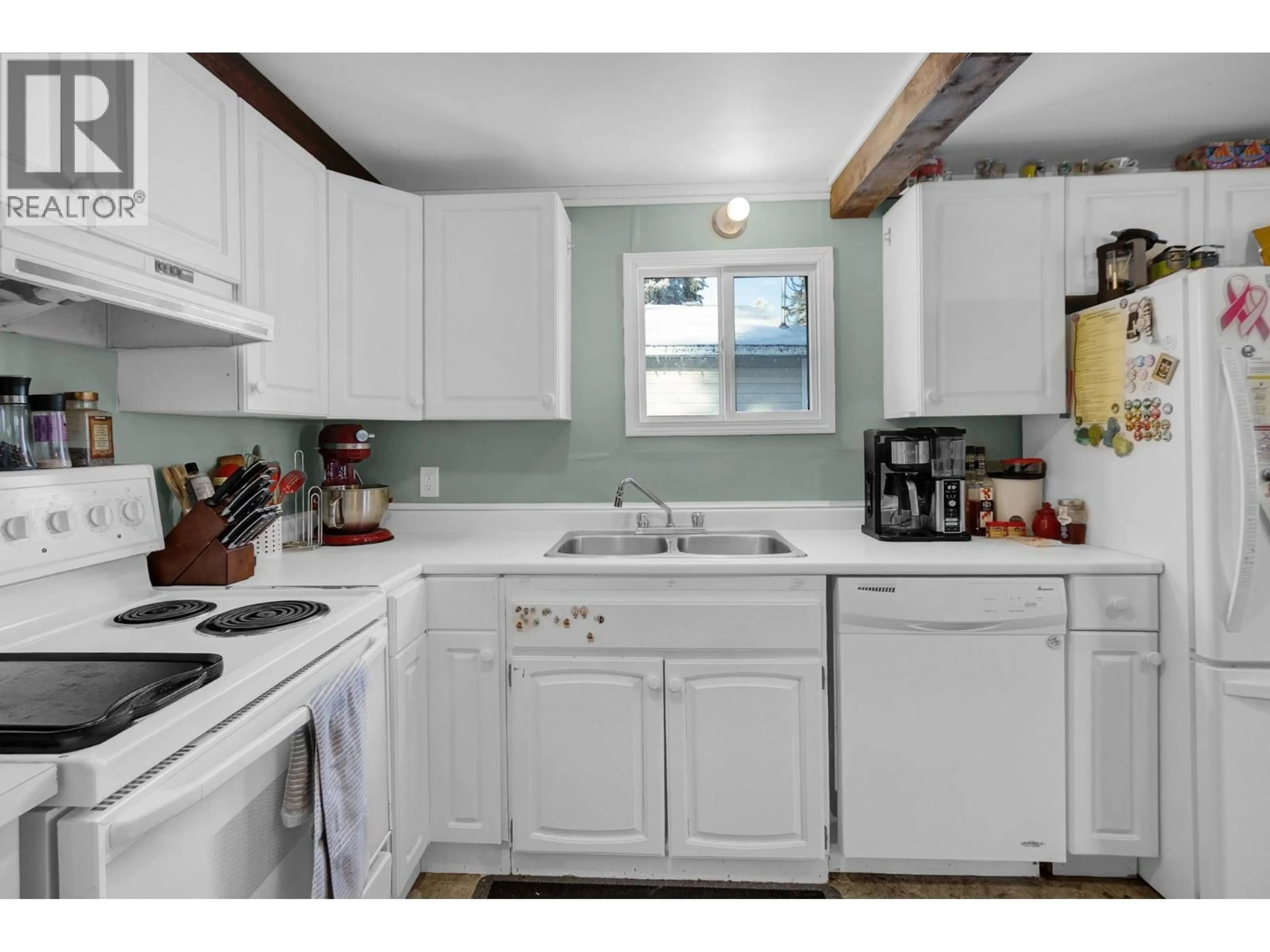 Standard kitchen, unknown for 6993 ADAM DRIVE, Prince George British Columbia V2K2M6