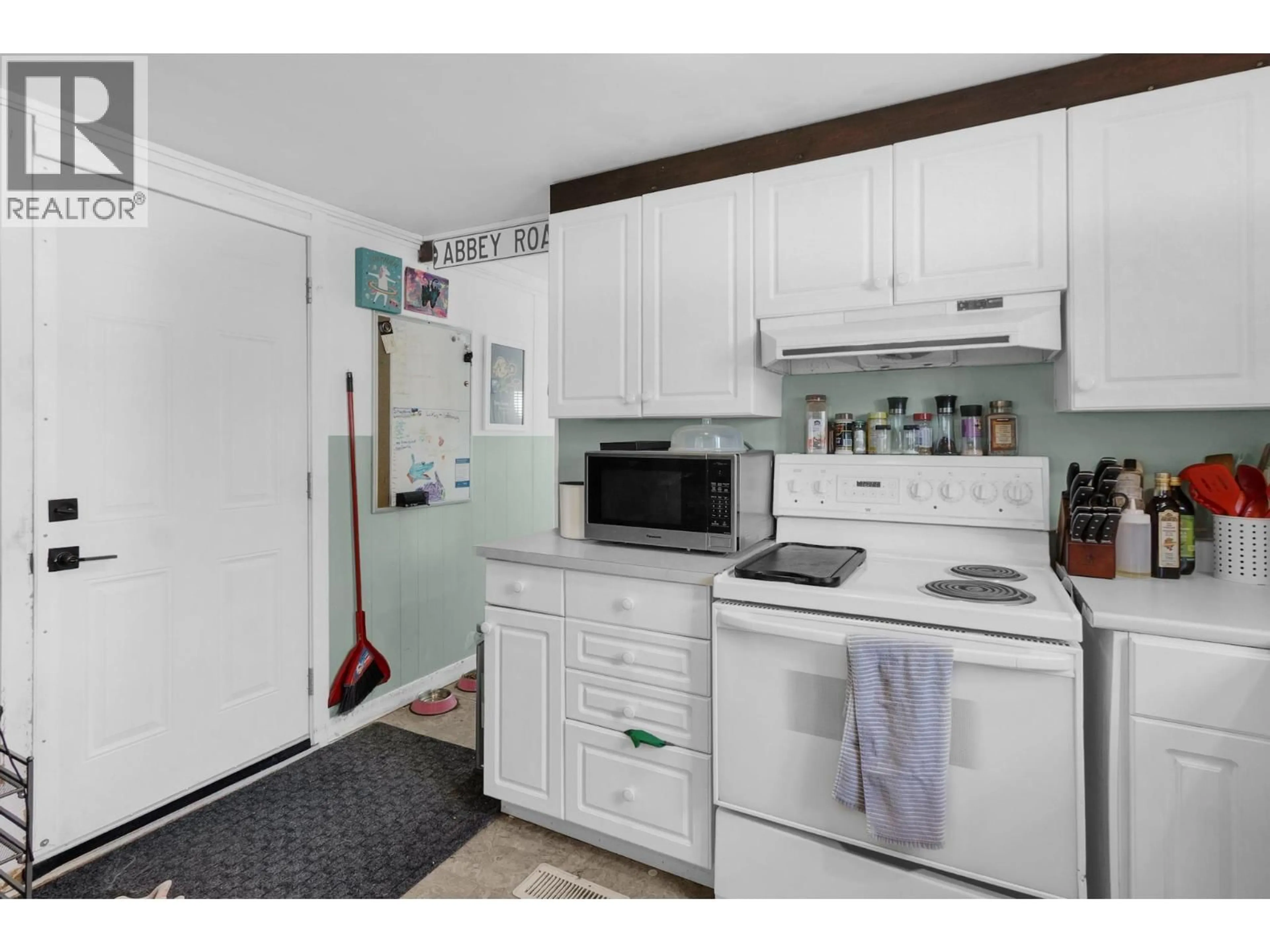 Standard kitchen, unknown for 6993 ADAM DRIVE, Prince George British Columbia V2K2M6