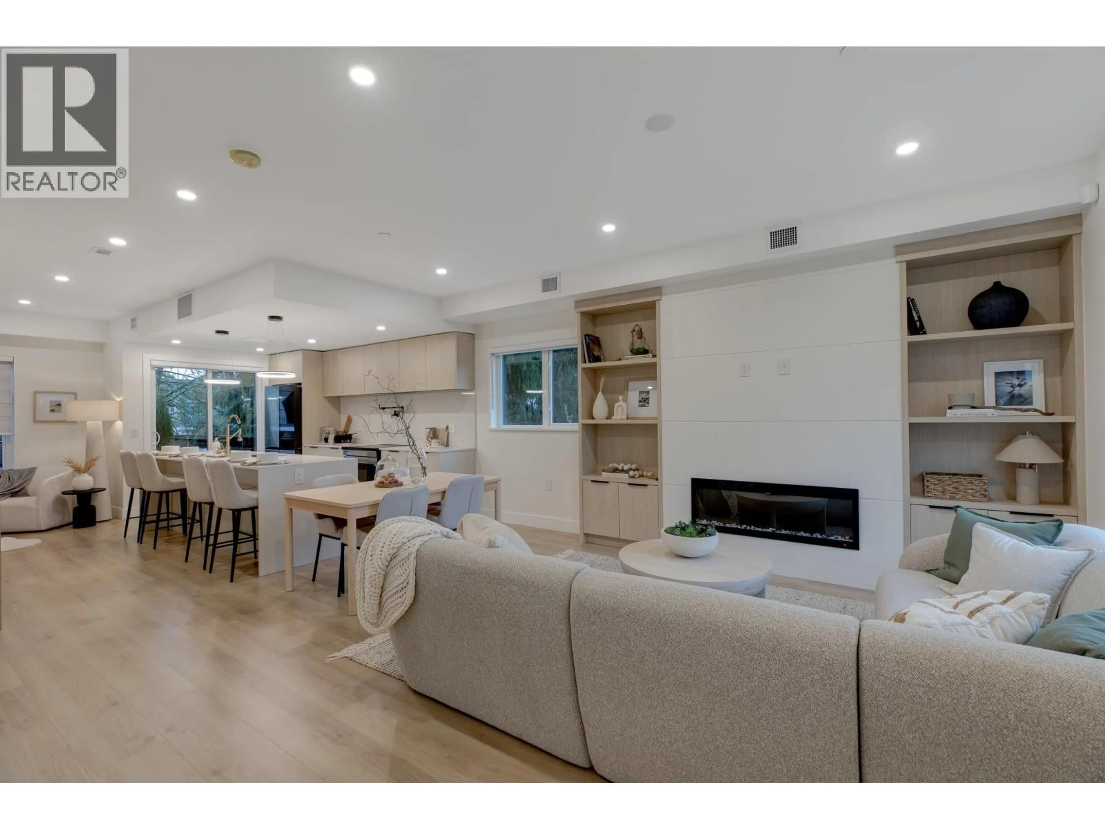 Unknown for 2 - 339 KEARY STREET, New Westminster British Columbia V3L3L2