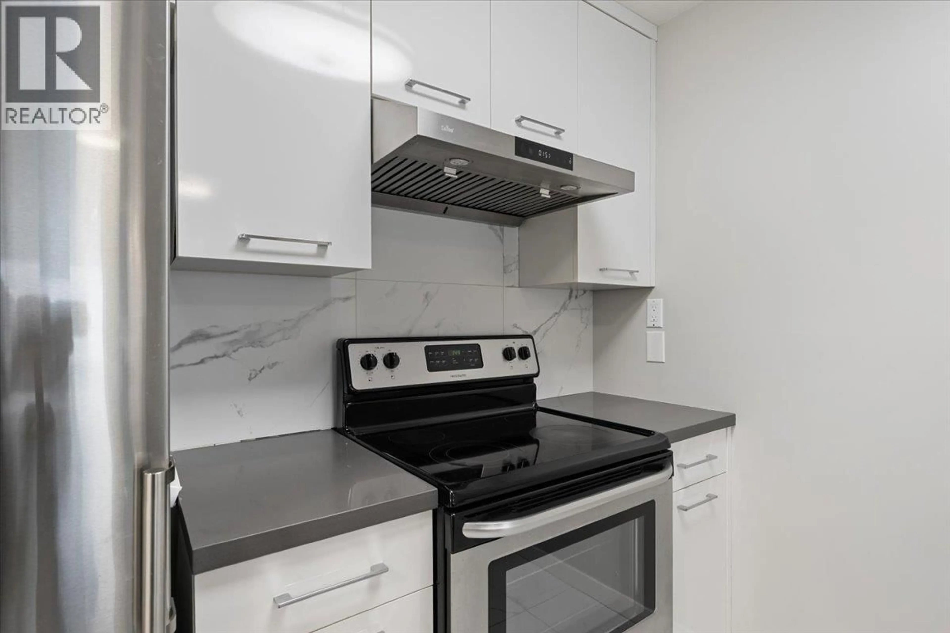 Standard kitchen, unknown for 204 - 8680 LANSDOWNE ROAD, Richmond British Columbia V6X1B9