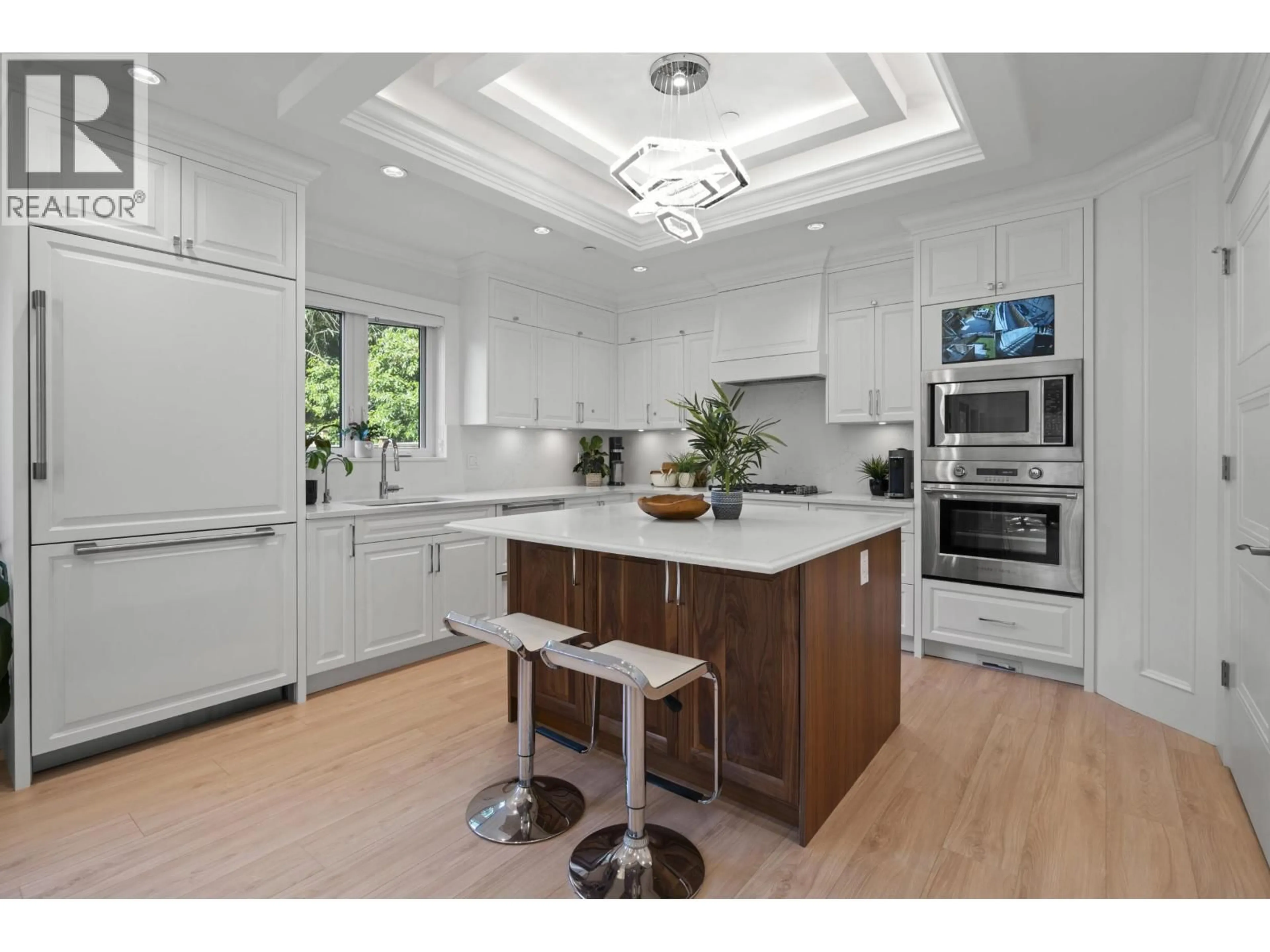 Open concept kitchen, unknown for 2377 7TH AVENUE, Vancouver British Columbia V6K1Y4