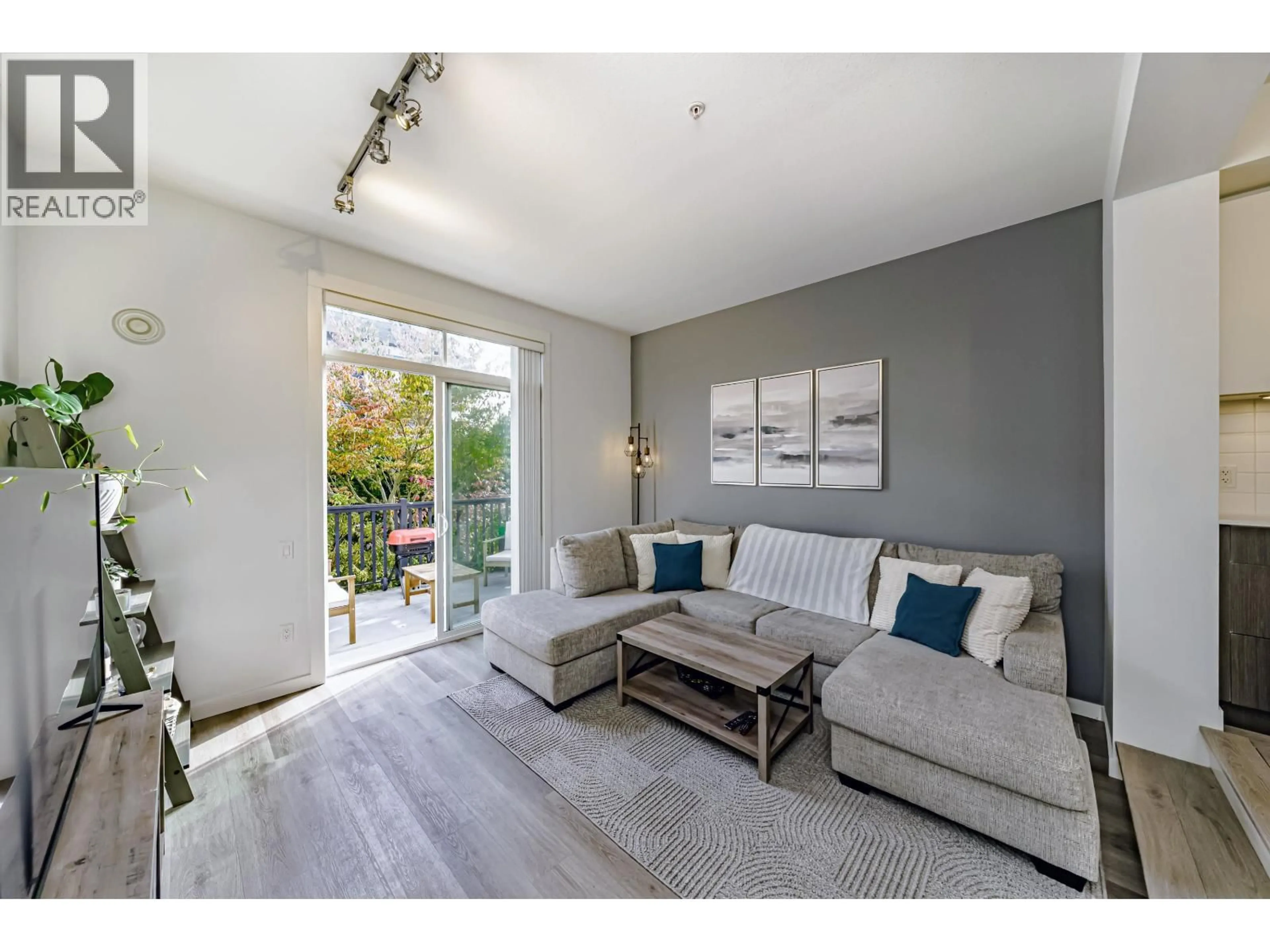 Living room with furniture, unknown for 24 - 2423 AVON PLACE, Port Coquitlam British Columbia V3B0H5