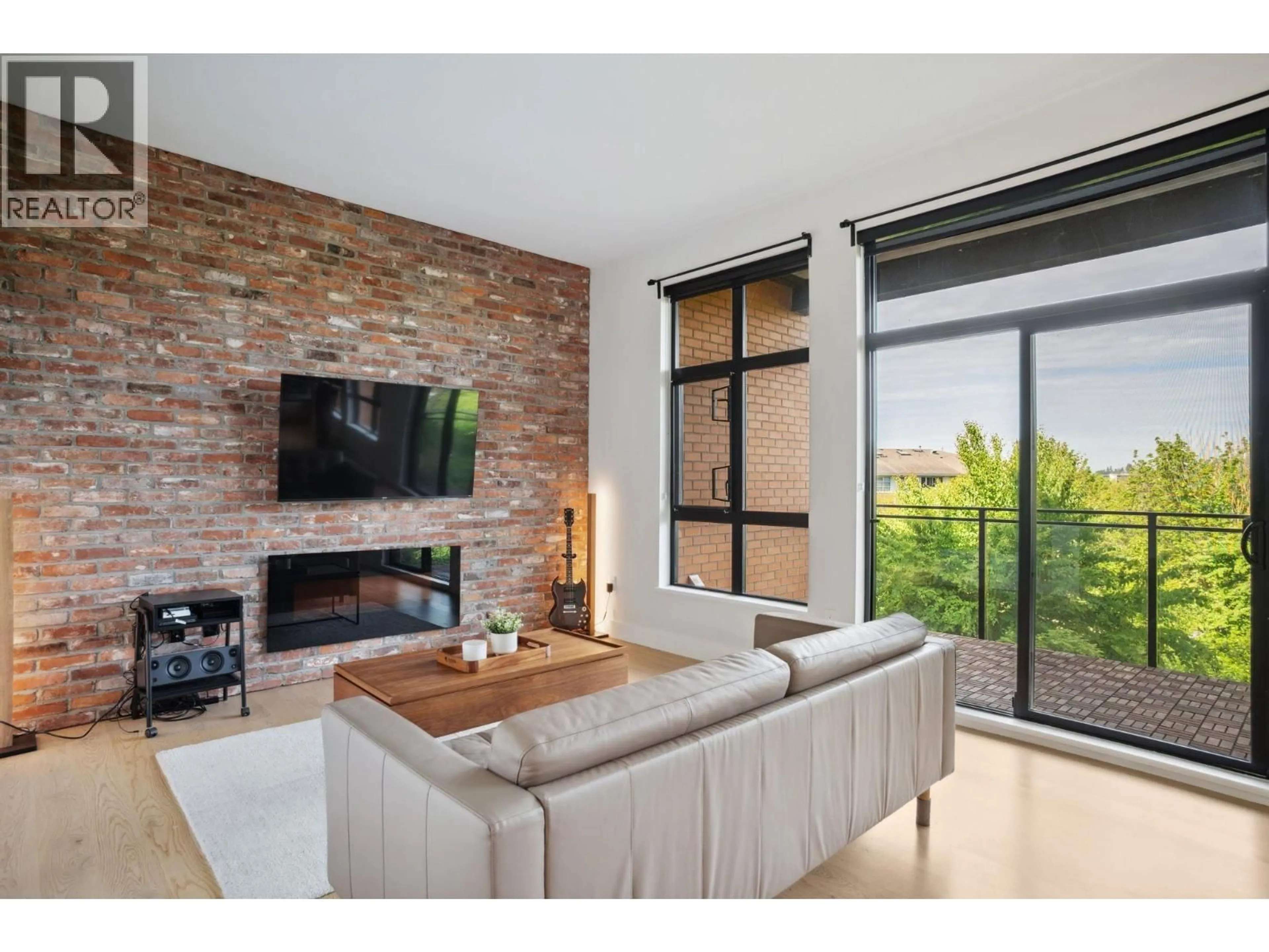 Unknown for 302 - 220 SALTER STREET, New Westminster British Columbia V3M0H4