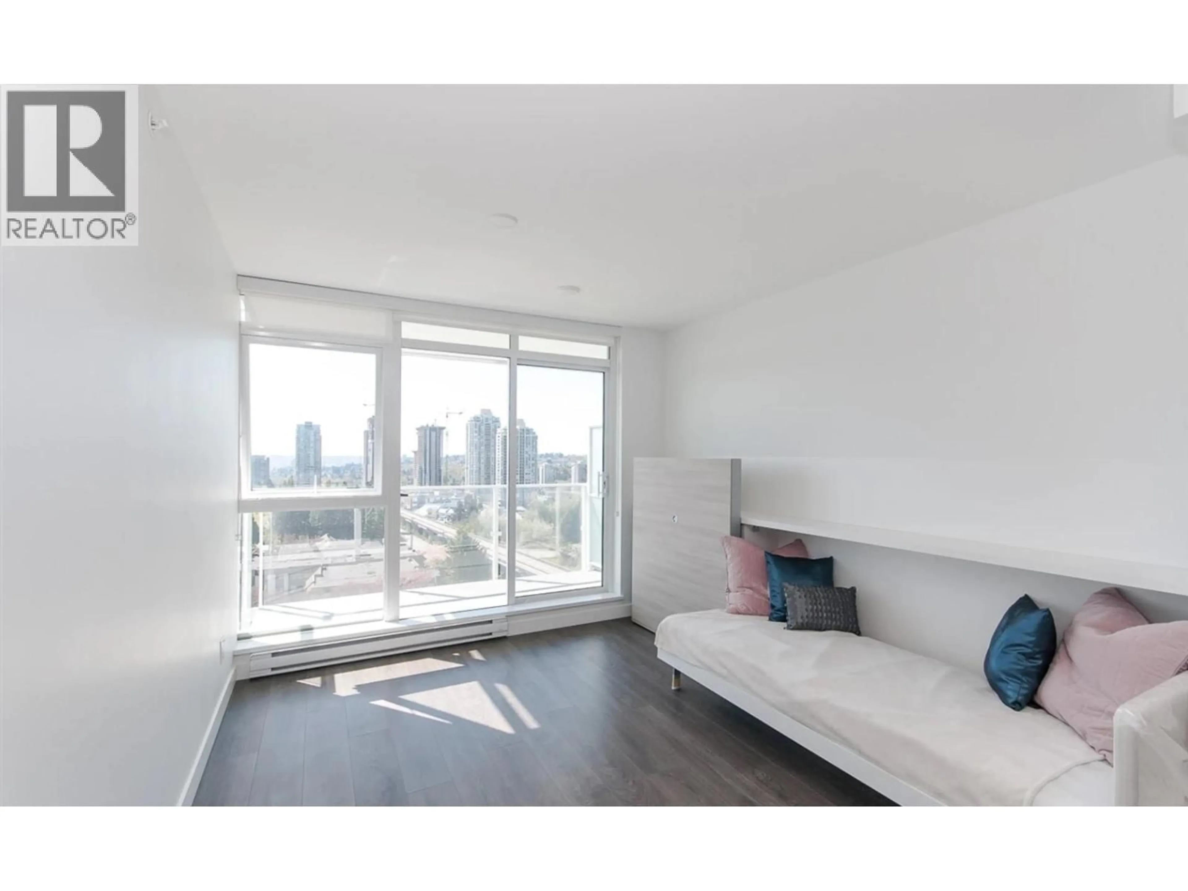 A pic of a room for 1003 - 652 WHITING WAY, Coquitlam British Columbia V3J0K3