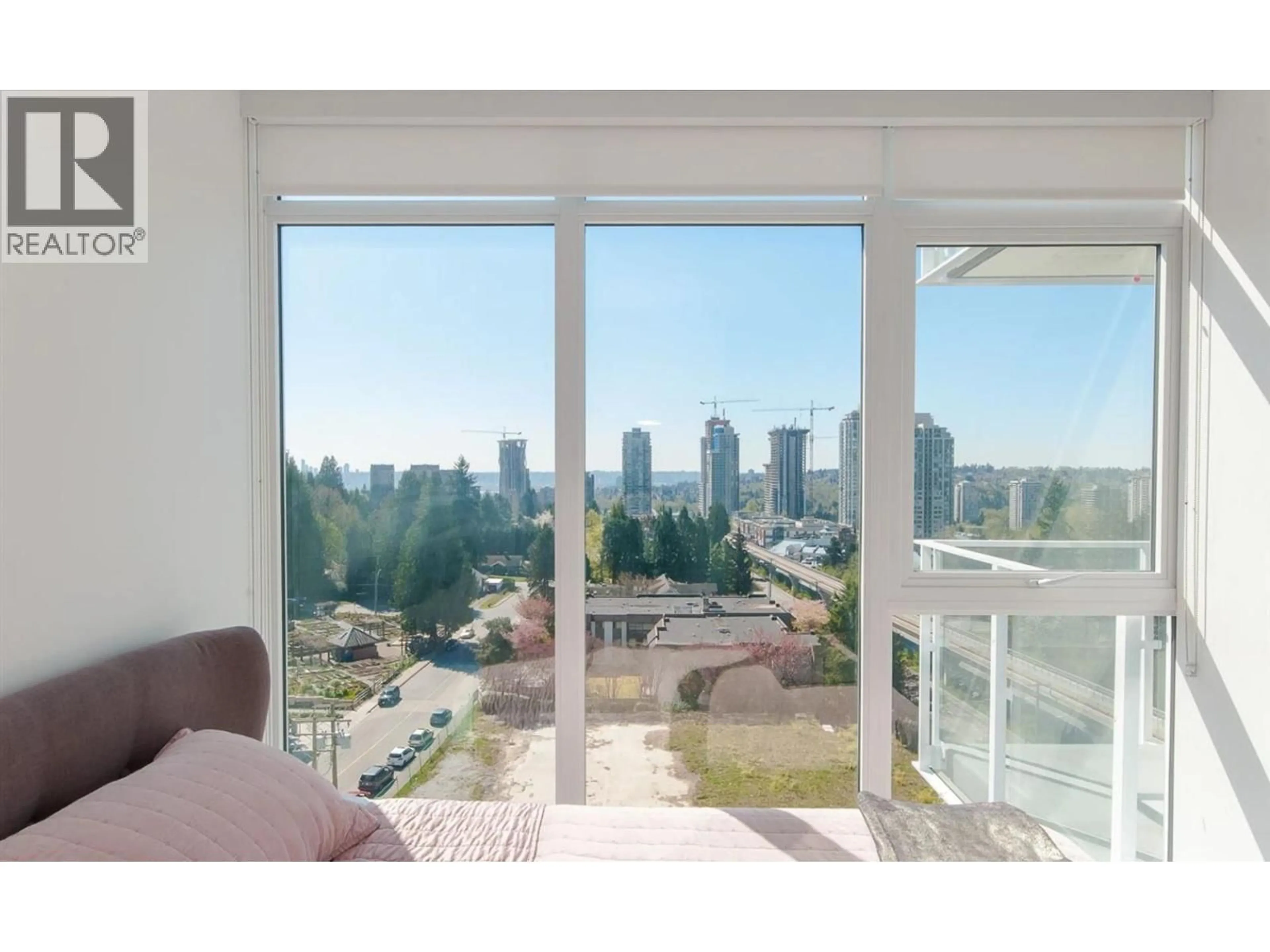 A pic of a room for 1003 - 652 WHITING WAY, Coquitlam British Columbia V3J0K3