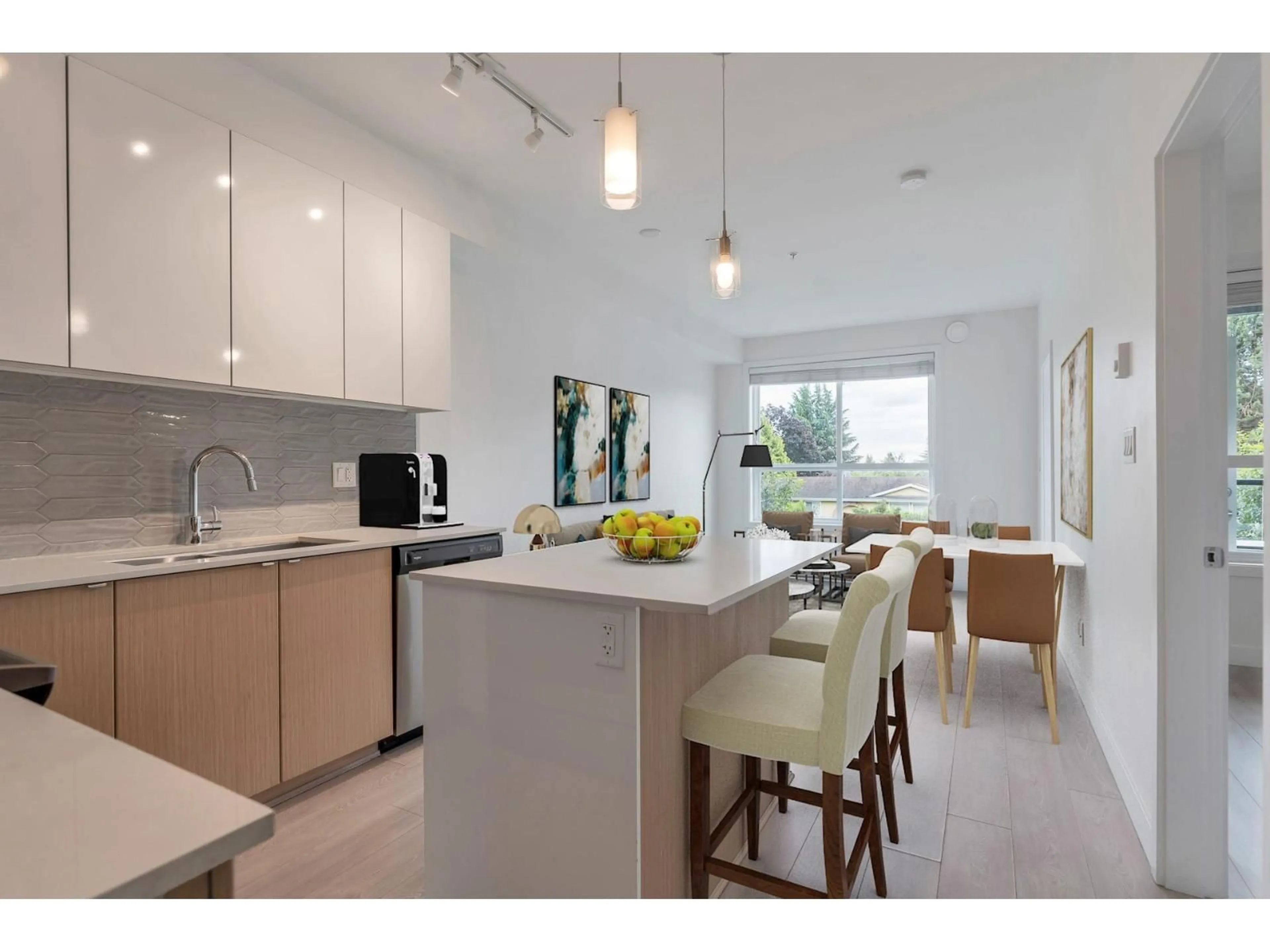 Open concept kitchen, unknown for 204 - 19567 64 AVENUE, Surrey British Columbia V3S7H8