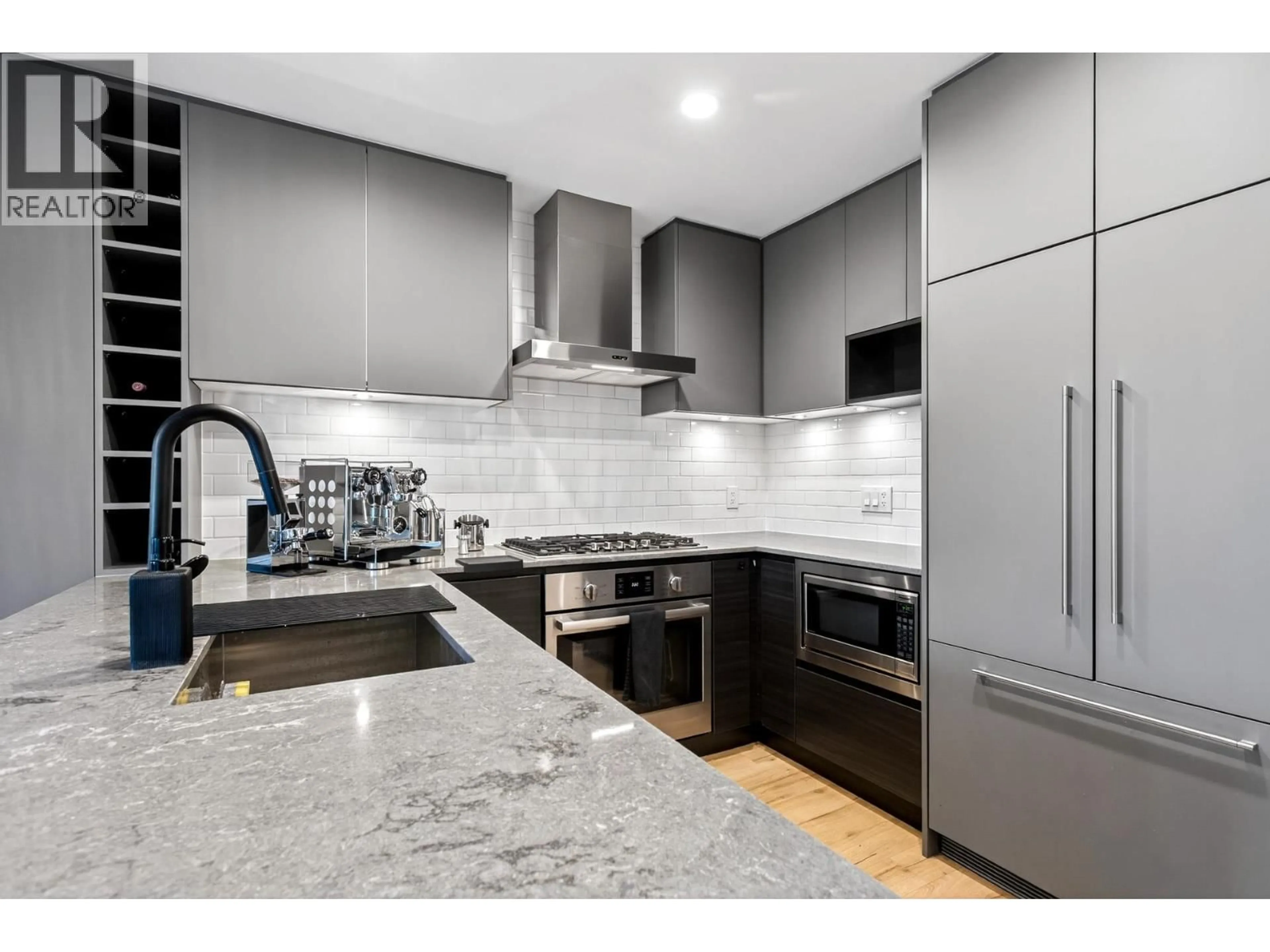 Contemporary kitchen, ceramic/tile floor for 524 - 55 KLAHANIE DRIVE, Port Moody British Columbia V3H0M9