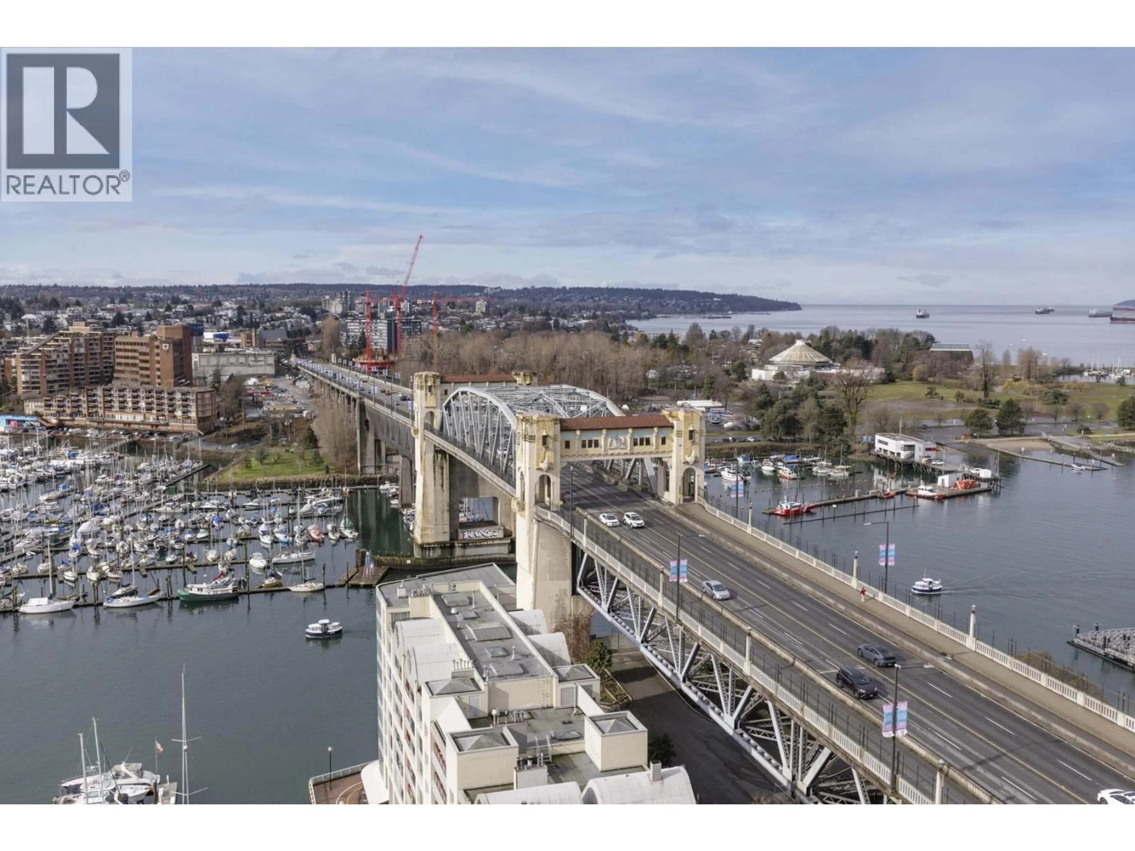 A pic from outside/outdoor area/front of a property/back of a property/a pic from drone, water/lake/river/ocean view for 2005 - 1000 BEACH AVENUE, Vancouver British Columbia V6E4M2