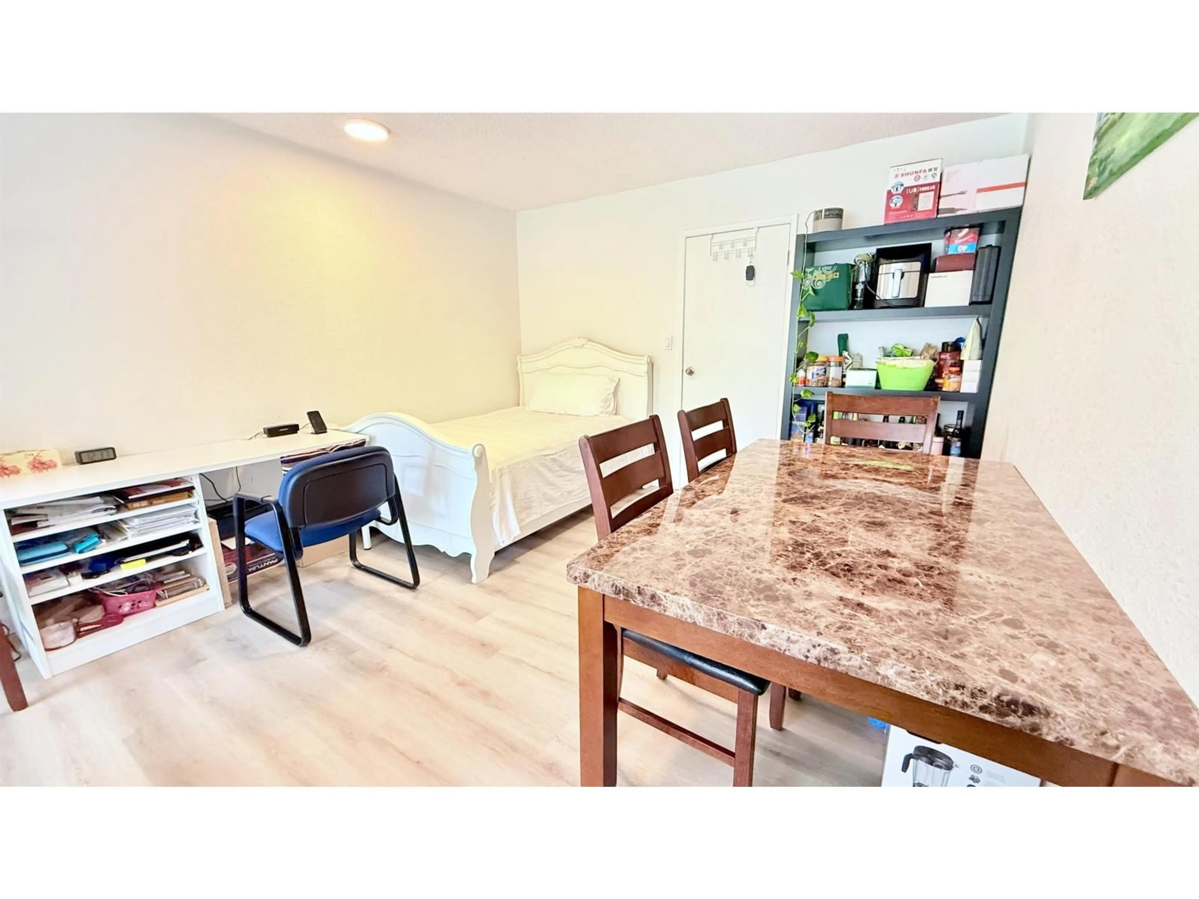 Unknown for 20763 39A AVENUE, Langley British Columbia V3A4Z3