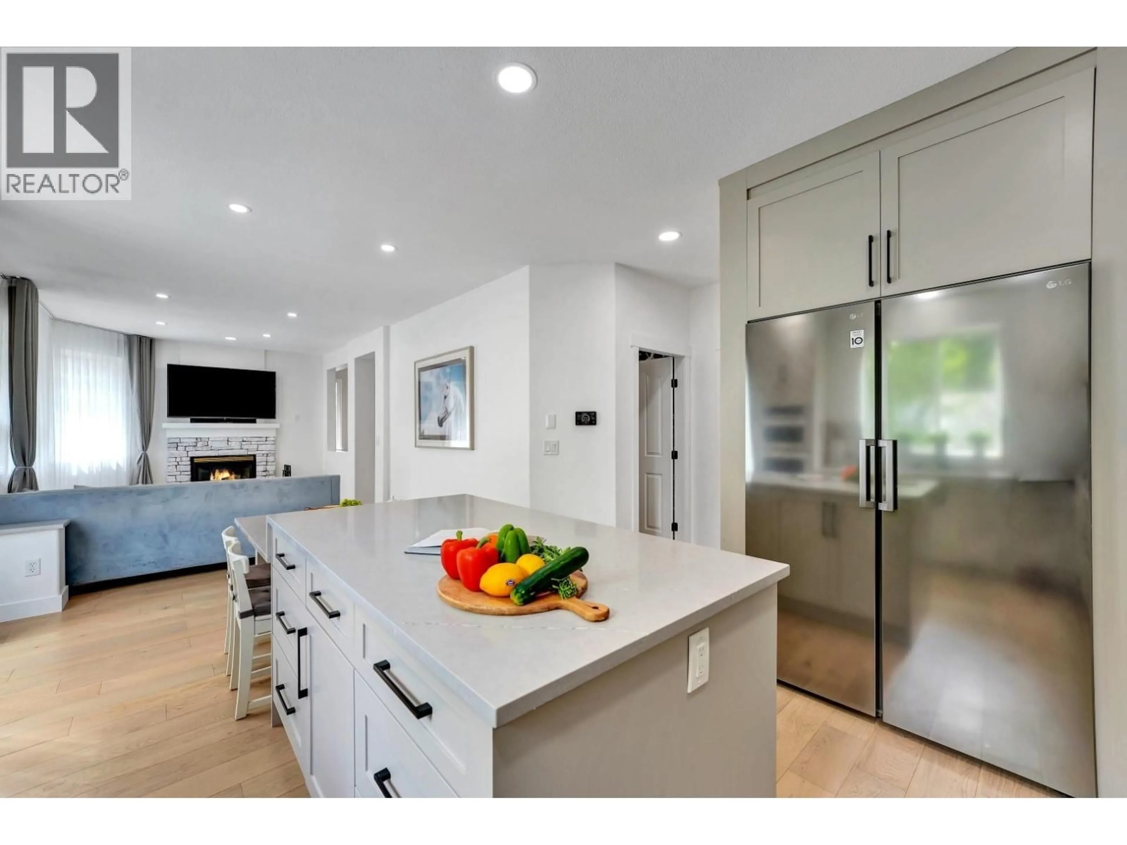 Open concept kitchen, ceramic/tile floor for 2501 MICA PLACE, Coquitlam British Columbia V3E3K7